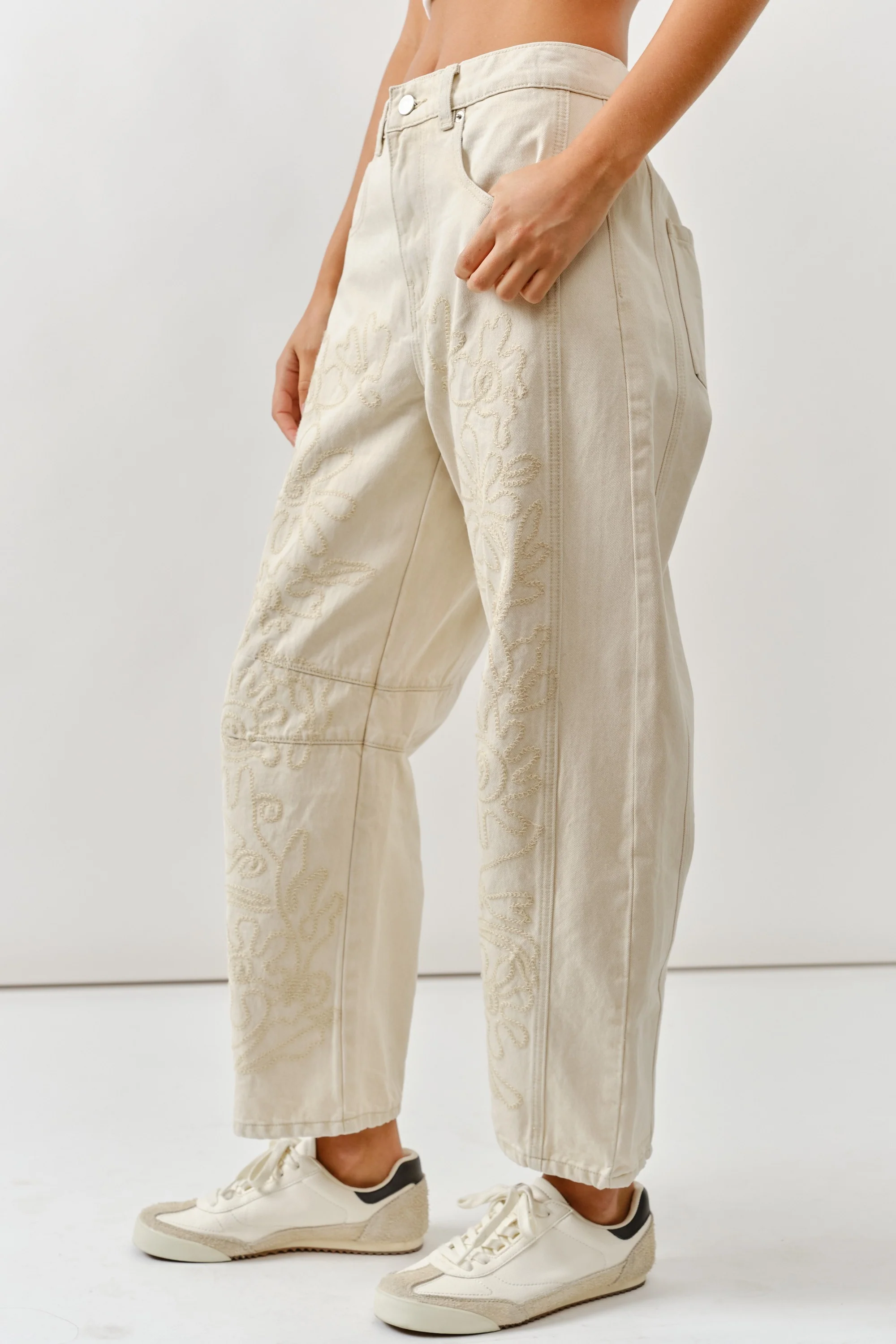 Embroidered Detail Cotton Barrel Pants in Beige - XAYUYUE