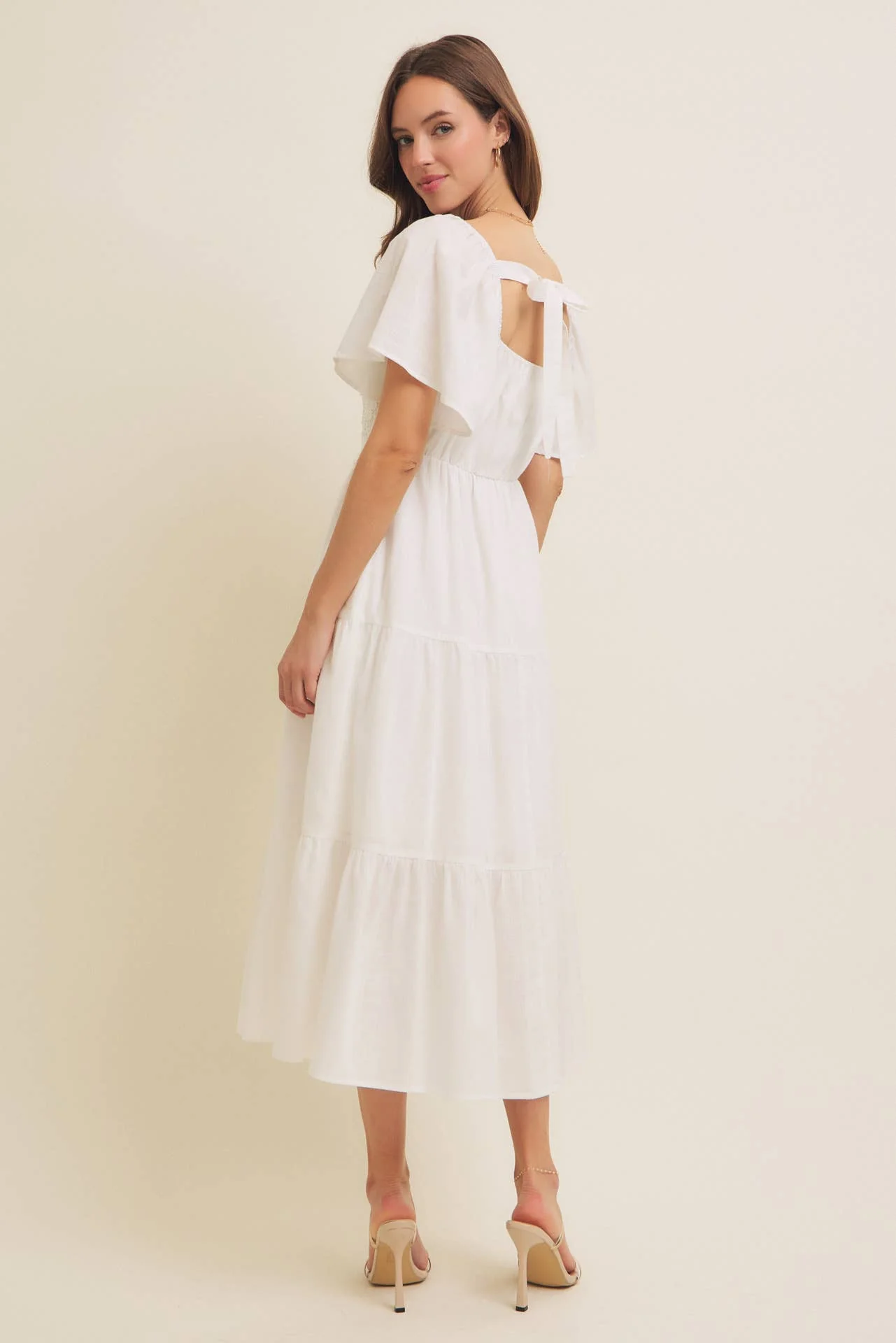 TIERED FLORAL CROCHET MIDI DRESS WITH FLUTTER SLVS: OFF WHITE / S - XAYUYUE