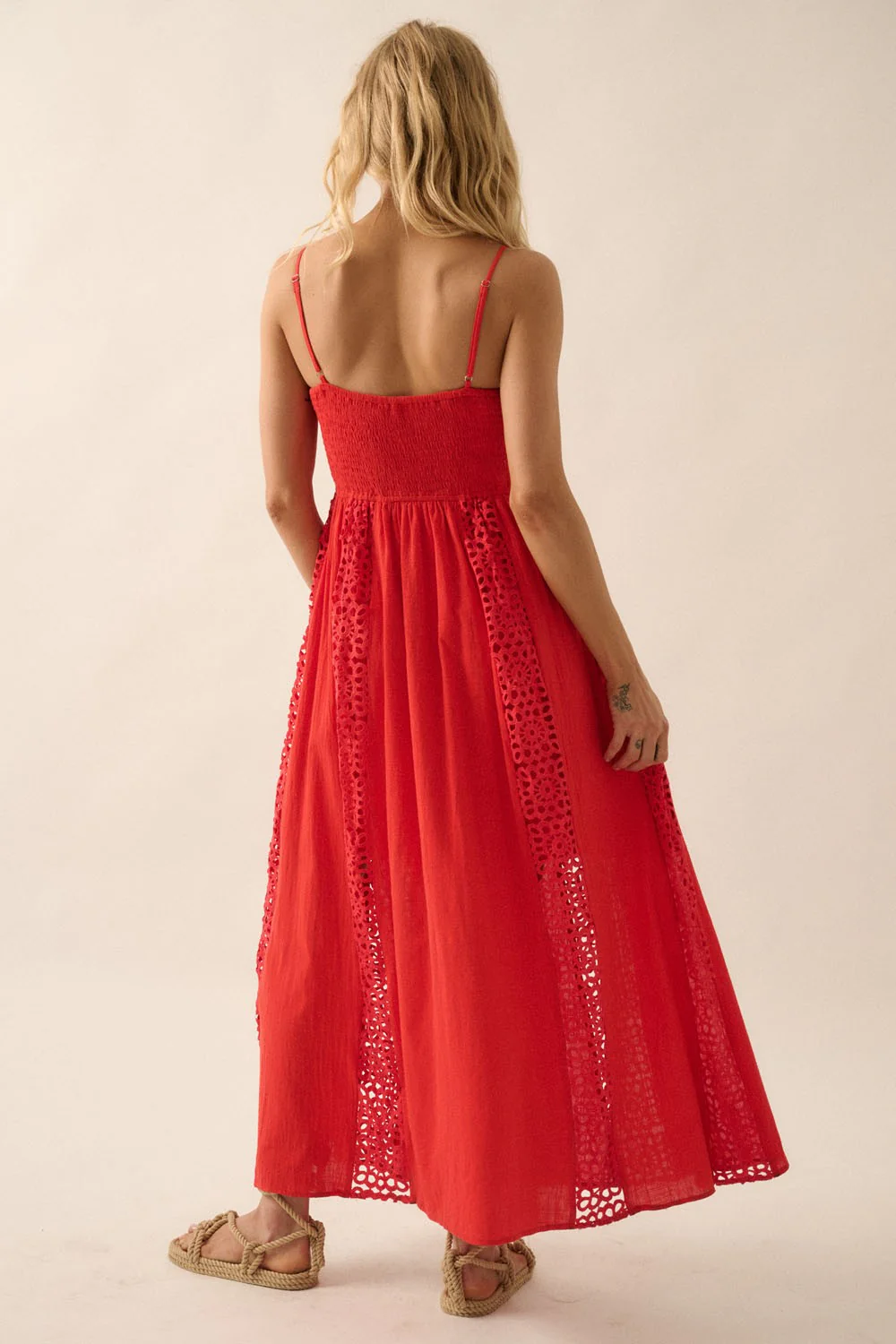 Crochet Lace And Crepe Paneled Maxi Dress - XAYUYUE