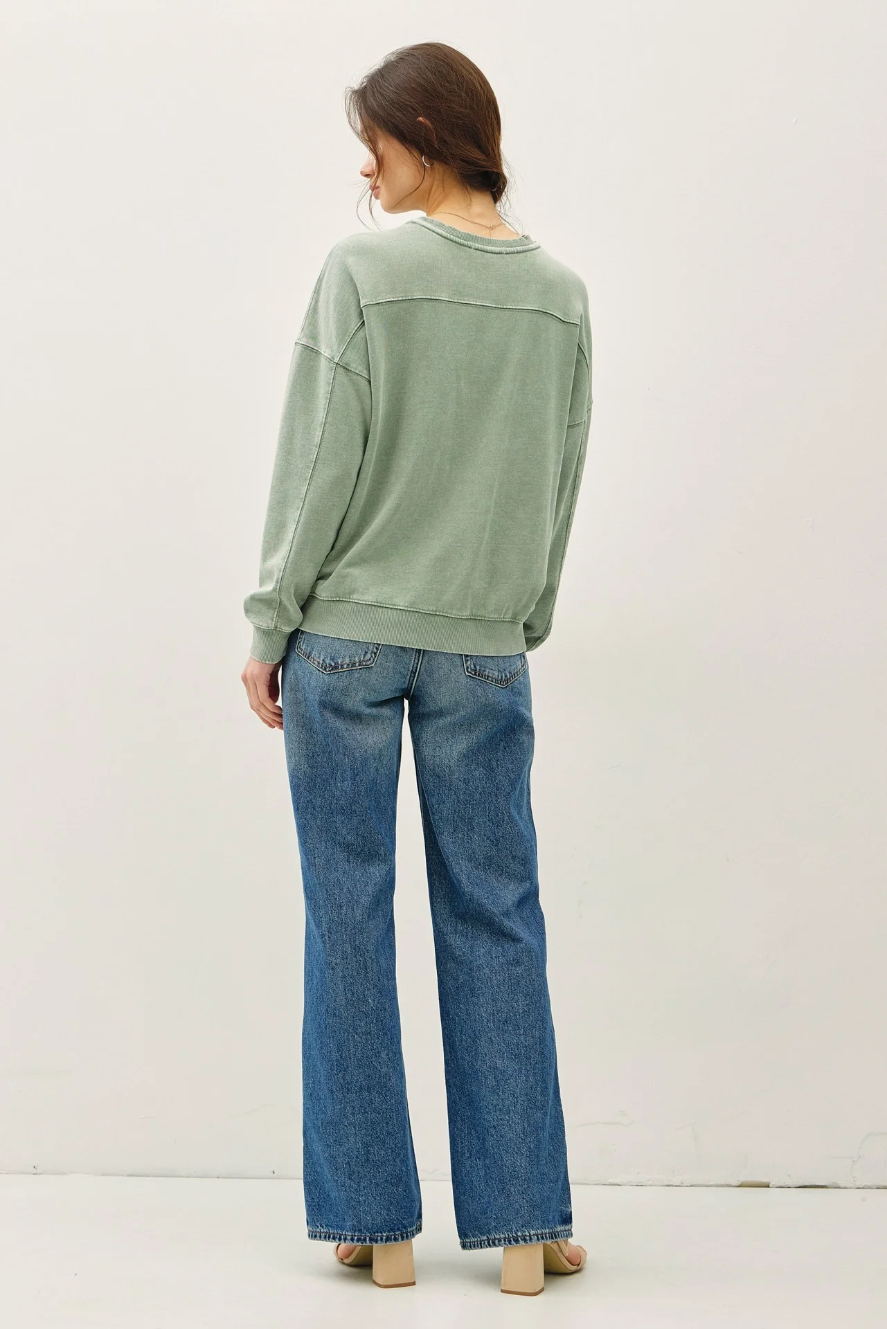 Slight Cropped Pullover Sweatshirt - XAYUYUE