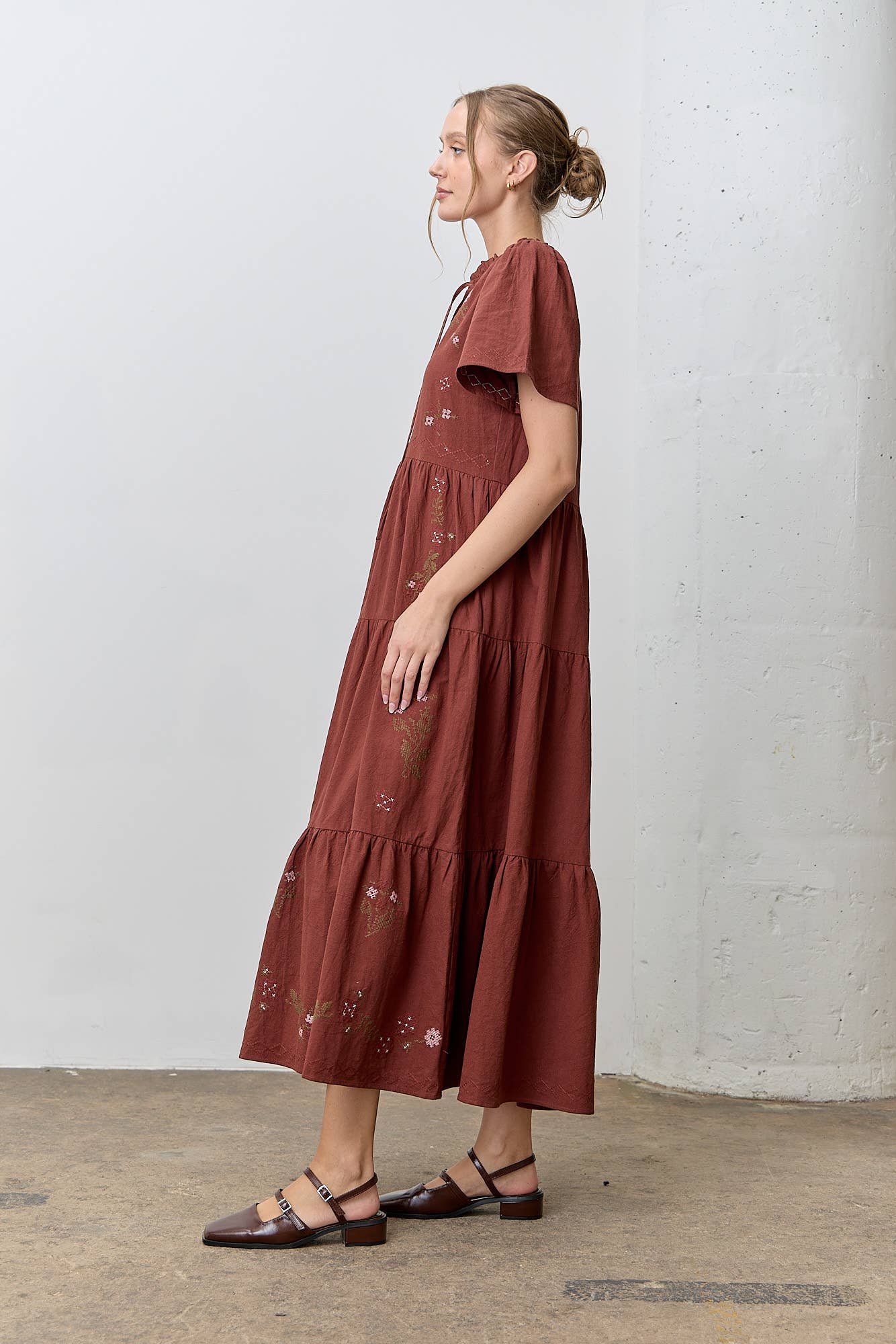 CROSS STITCH MAXI DRESS: BURGUNDY - XAYUYUE
