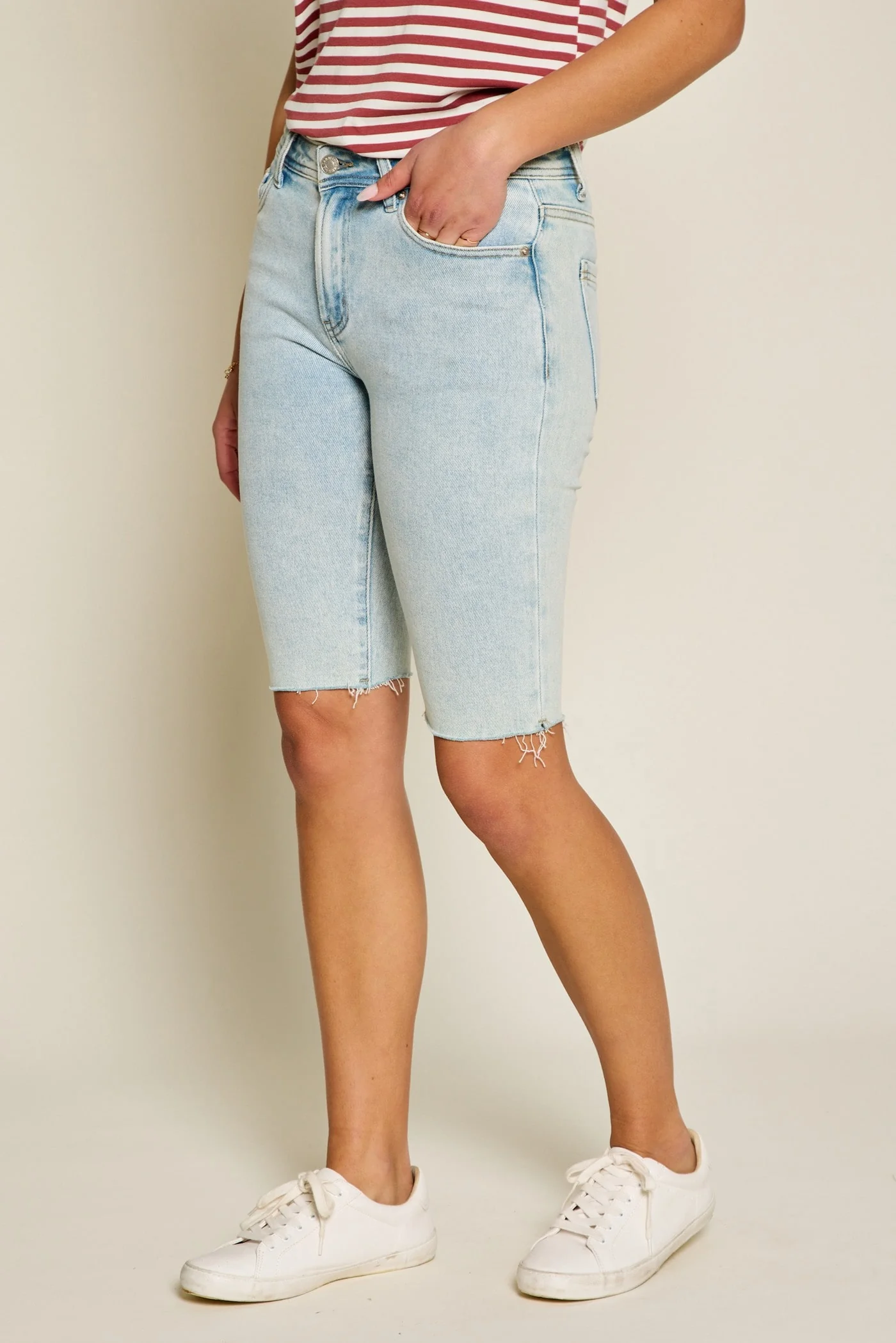 Mid Rise Skinny Bermuda Jeans - XAYUYUE