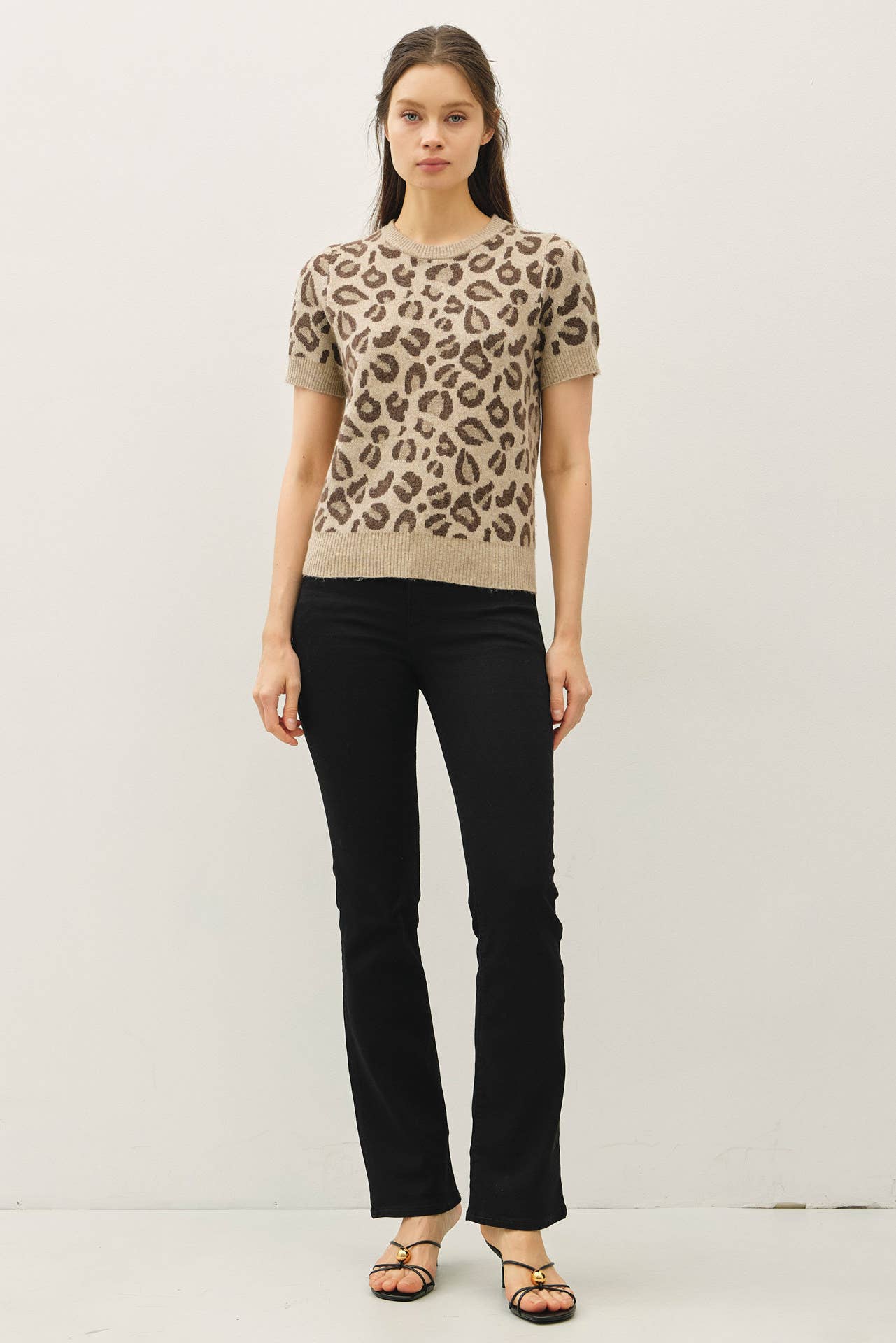 LEOPARD PRINT SHORT SLEEVE WOOL BLEND SWEATER TOP: MOCHA - XAYUYUE