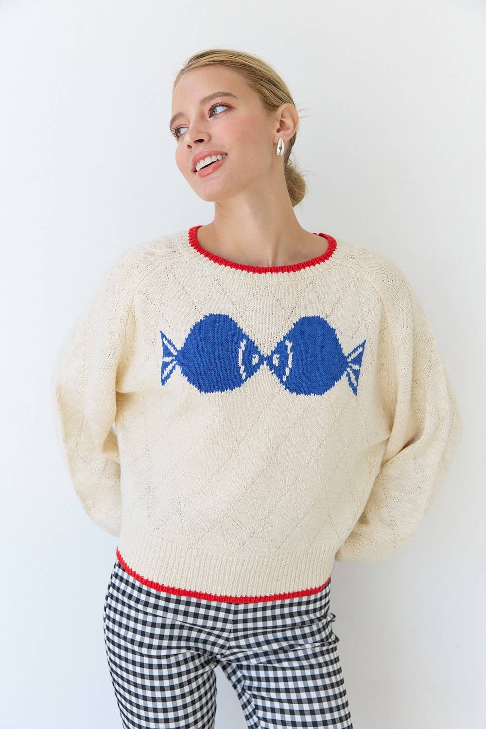 Kissing Fish Sweater - XAYUYUE