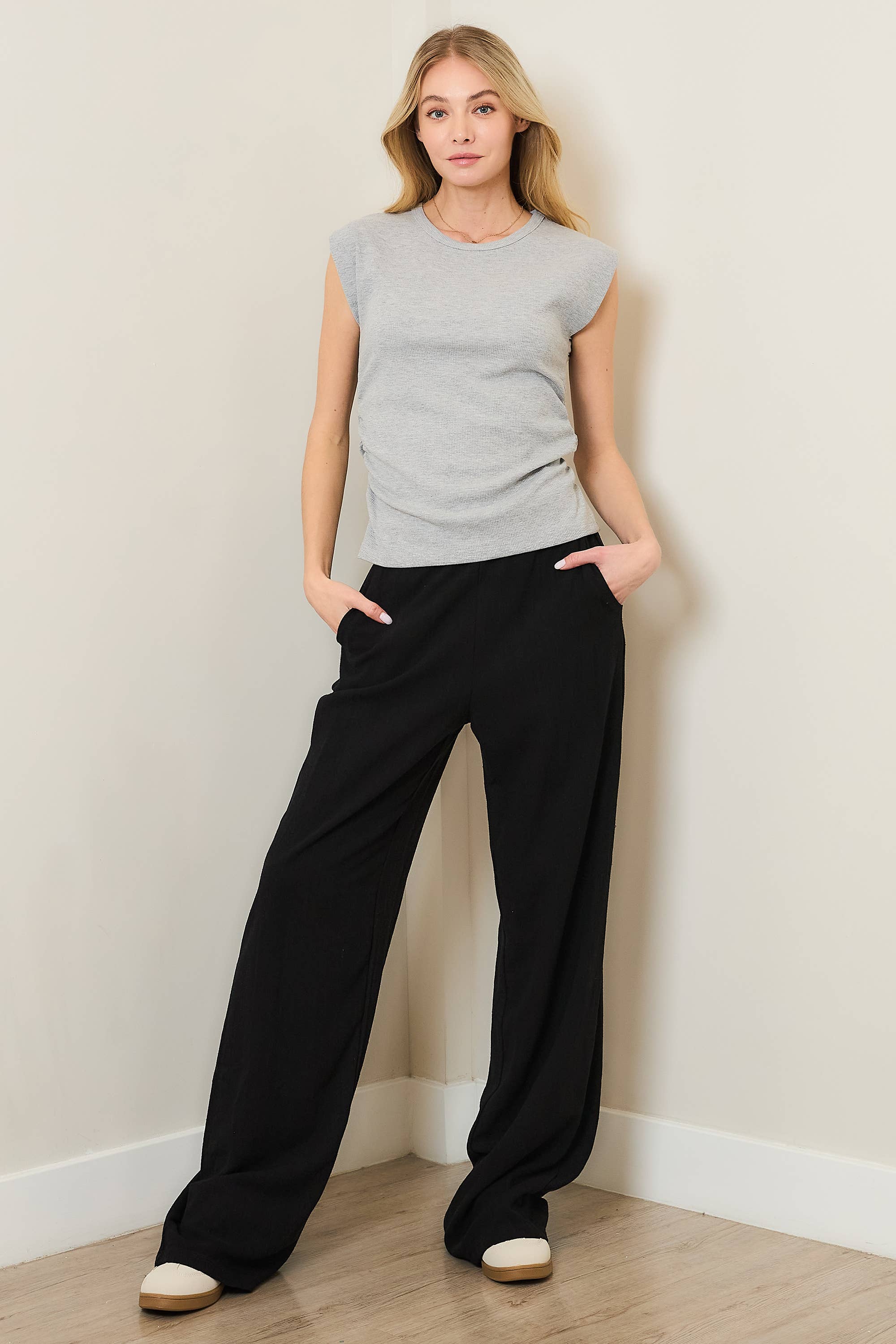 Ribbed Side Ruched Muscle Top - XAYUYUE