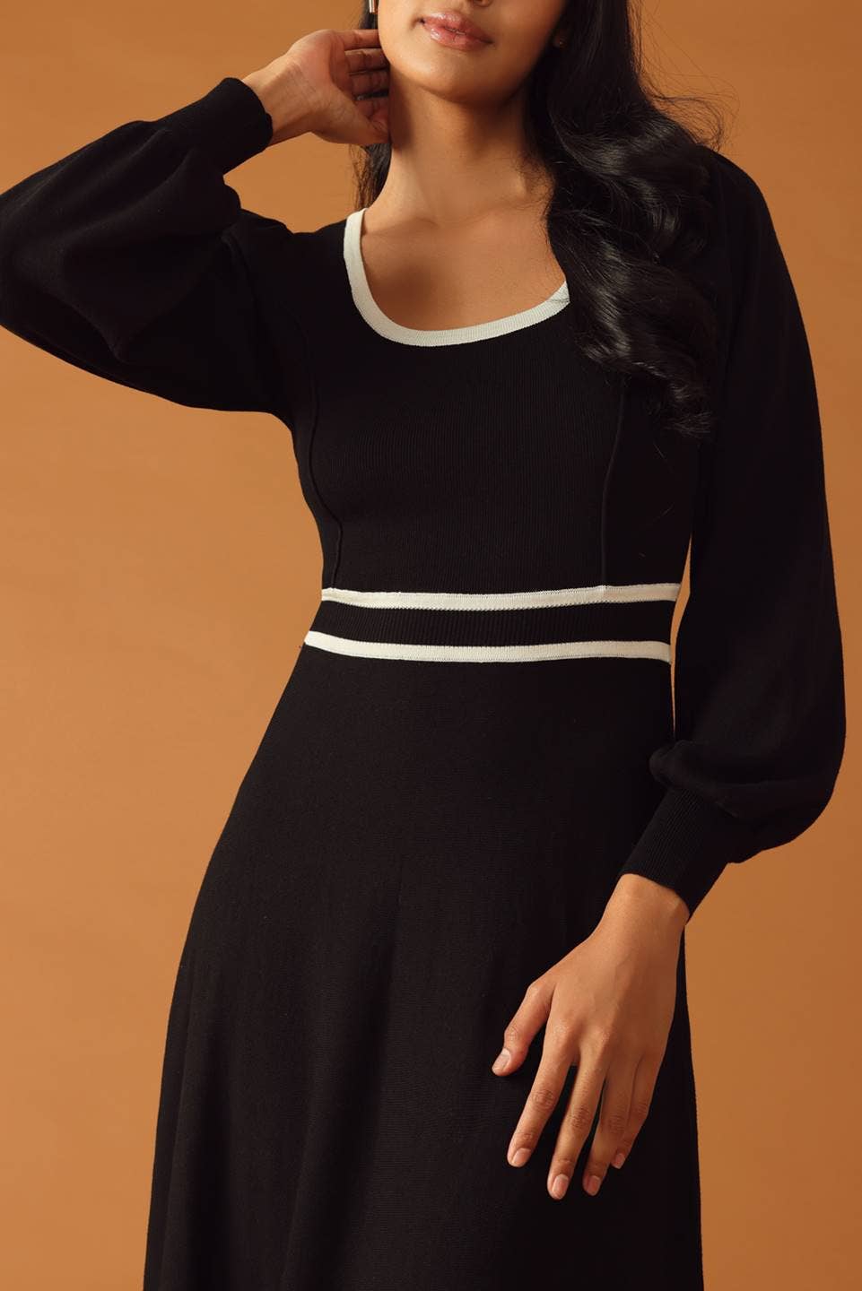 Sweater Knit Midi Dress: BLACK IVORY - XAYUYUE