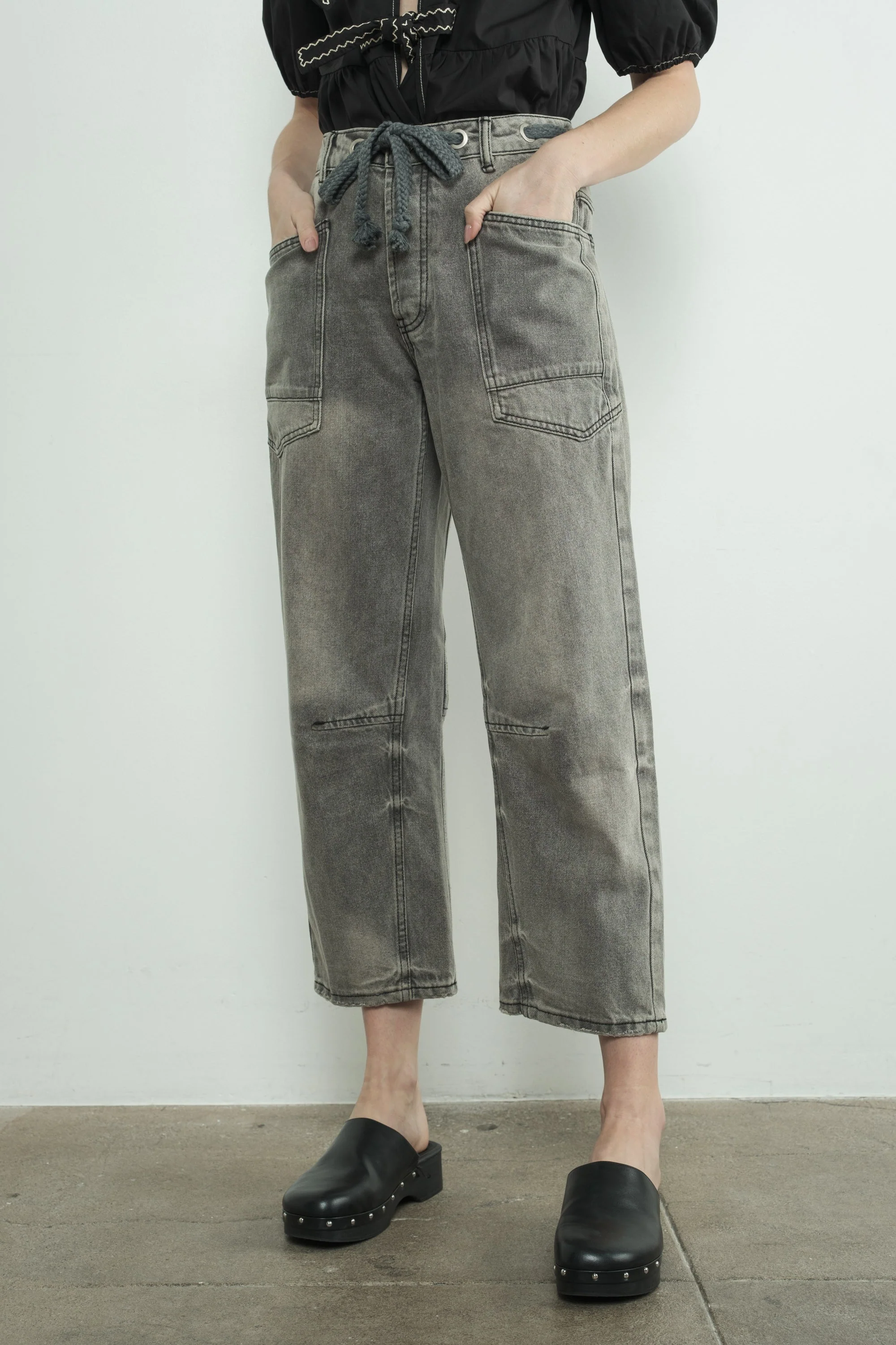 Barrel Denim Pants with Eyelet Waist - XAYUYUE