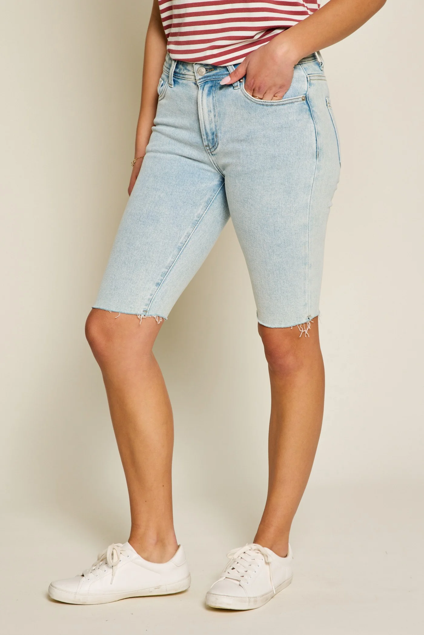 Mid Rise Skinny Bermuda Jeans - XAYUYUE