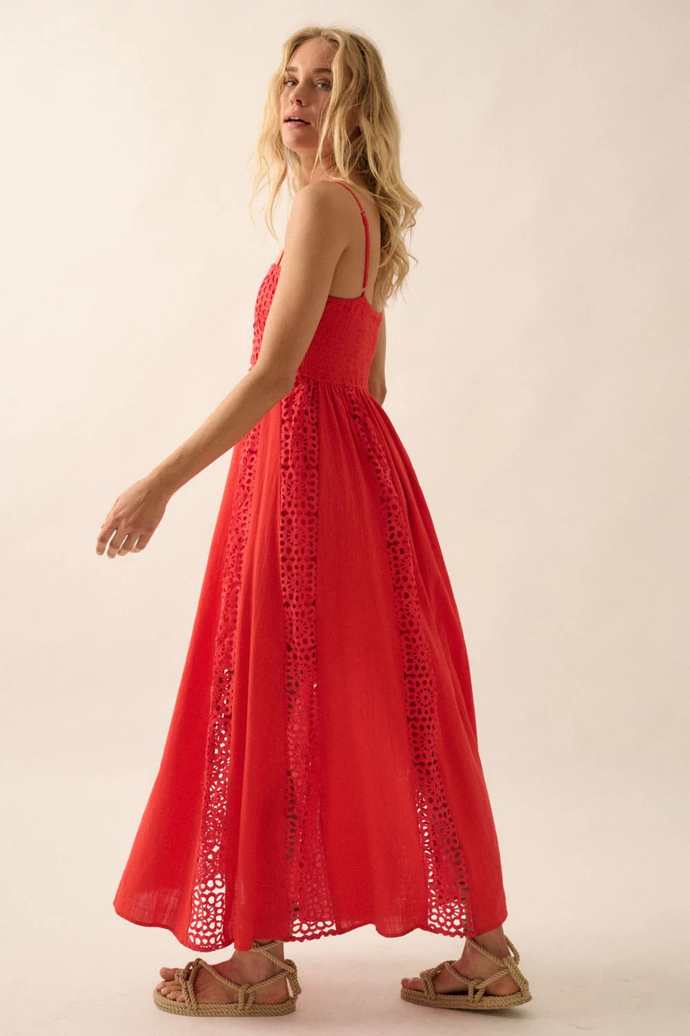 Crochet Lace And Crepe Paneled Maxi Dress - XAYUYUE