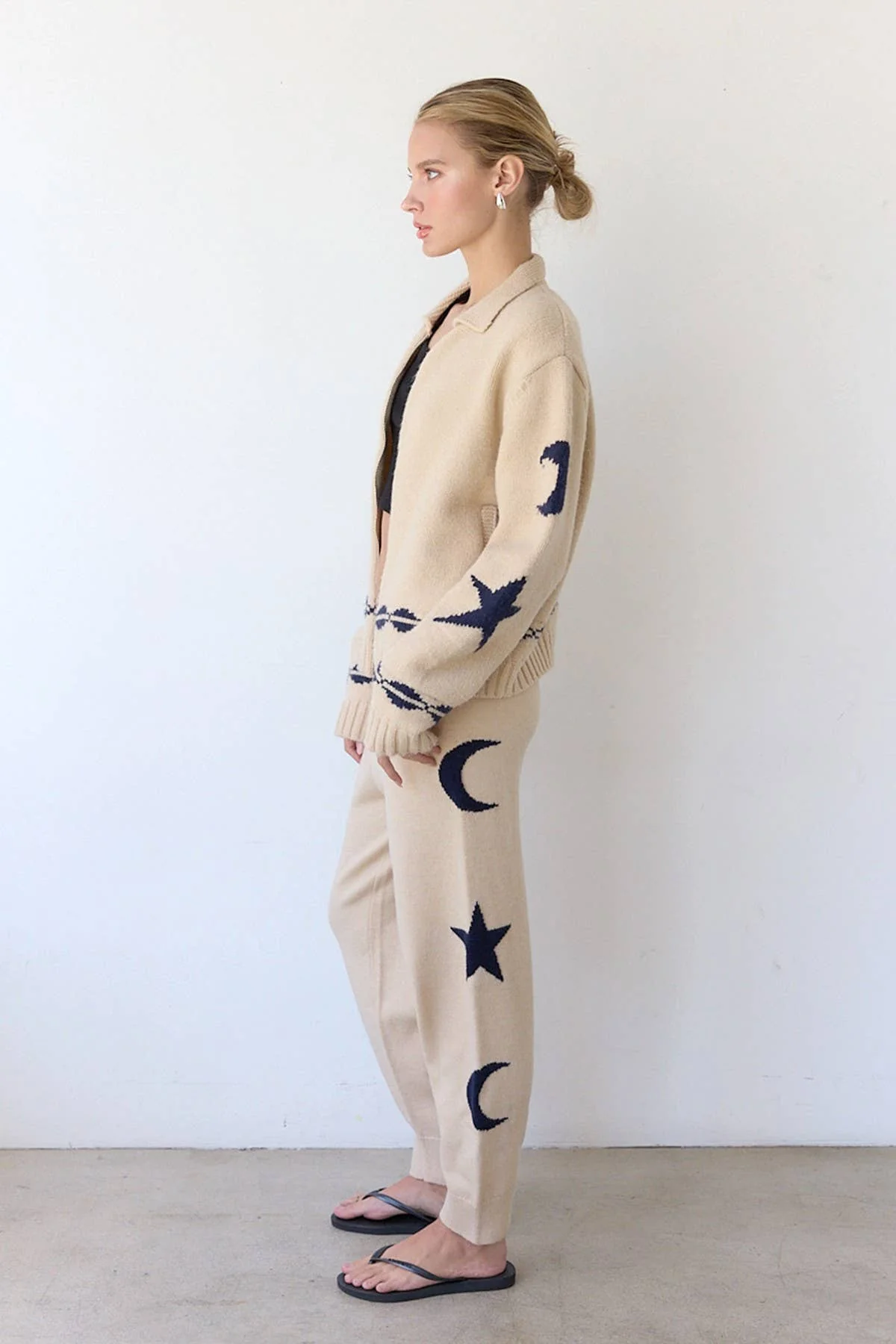 Cozy Pattern Zip Sweater Set - XAYUYUE