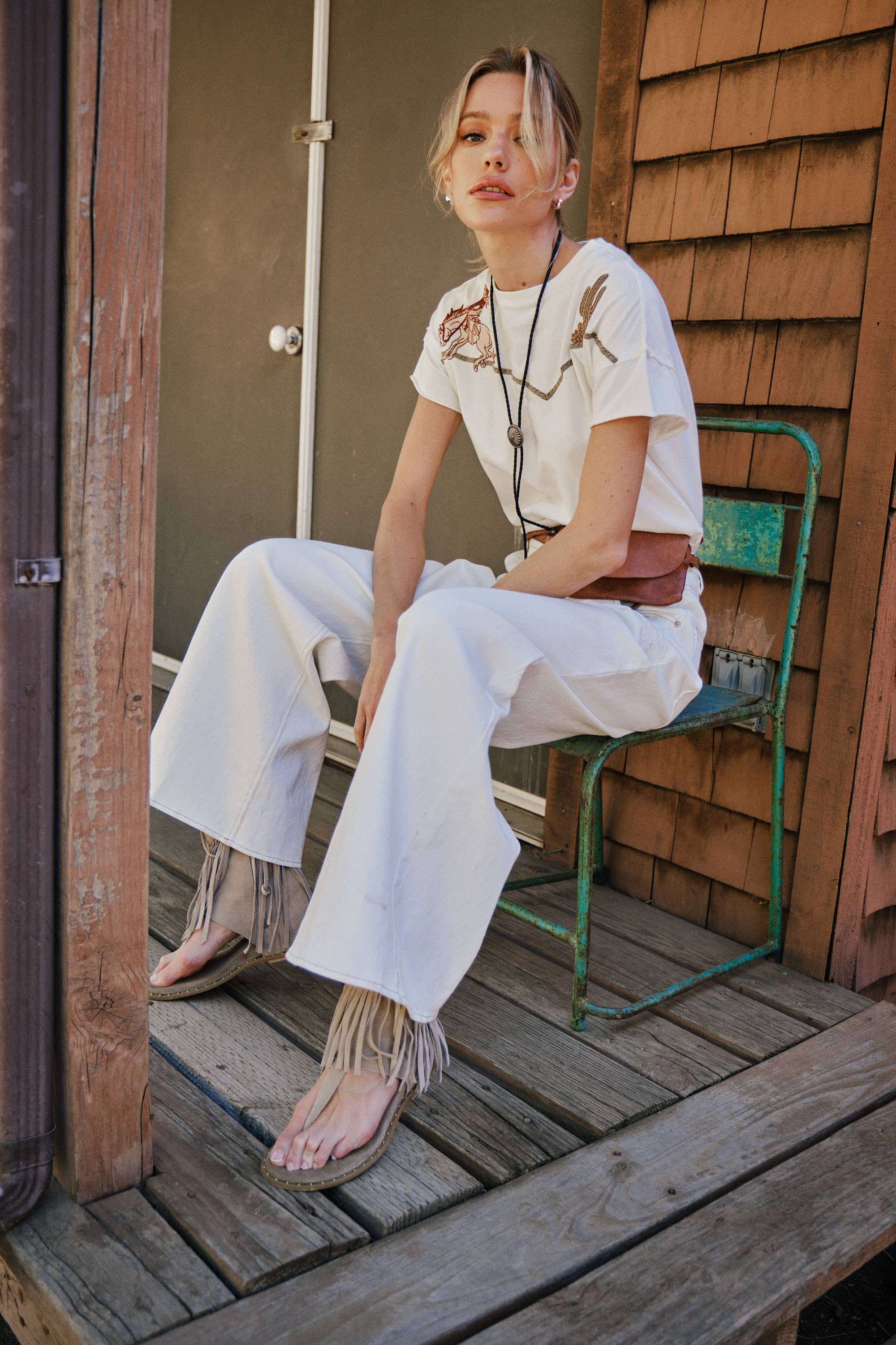 Embroidered Shoulder Western Yoke T-Shirt: OFF WHITE - XAYUYUE