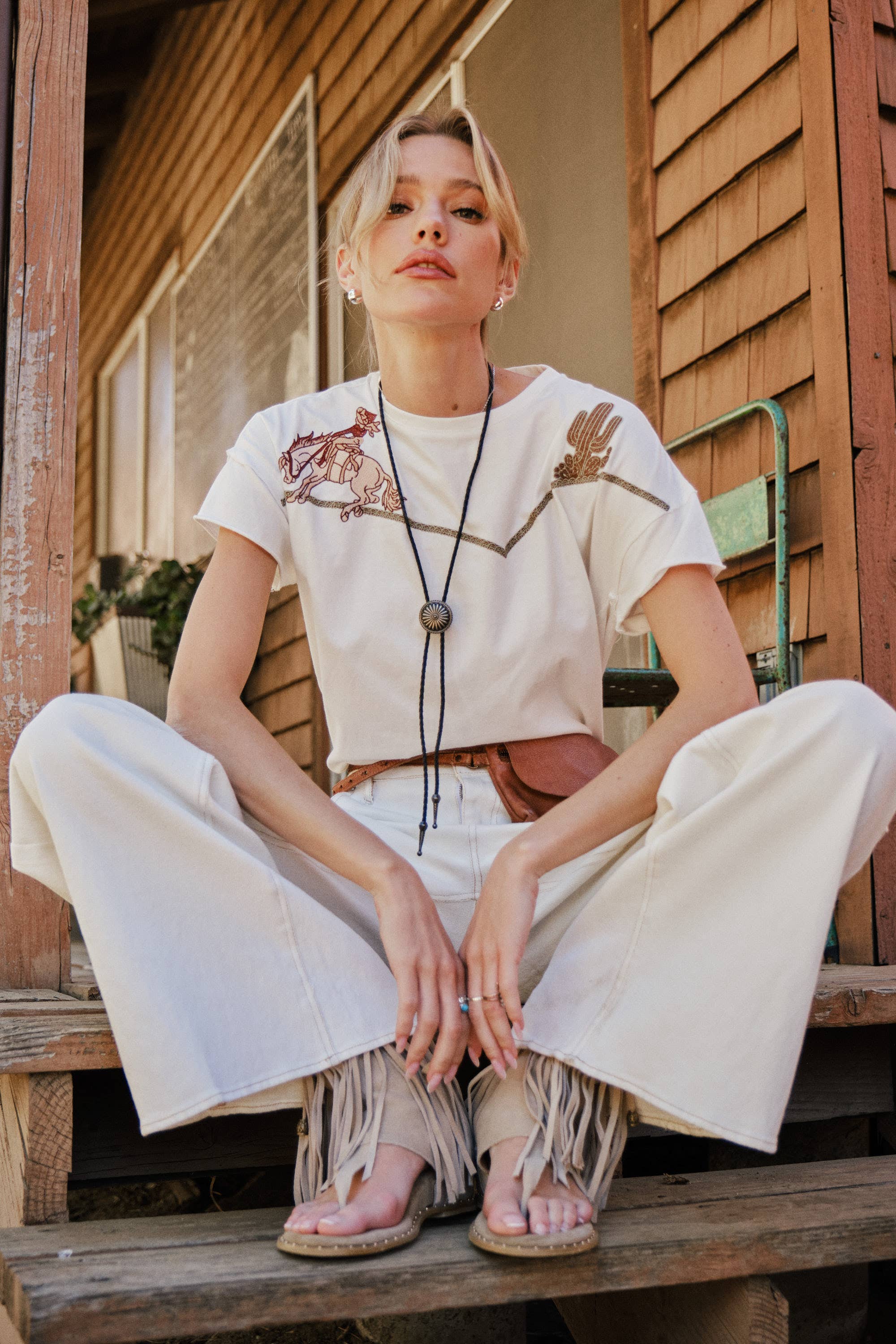 Embroidered Shoulder Western Yoke T-Shirt: OFF WHITE - XAYUYUE