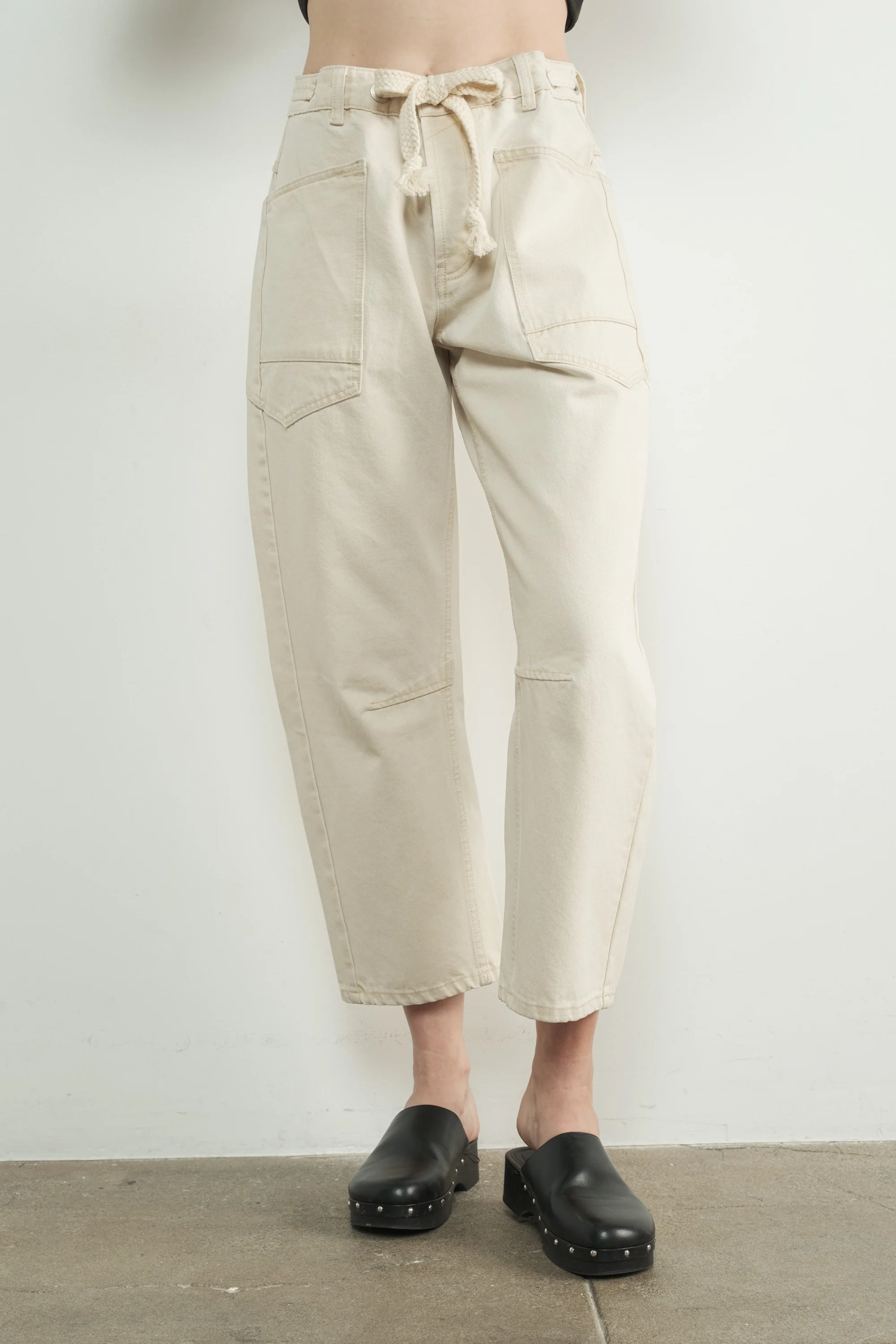 Barrel Denim Pants with Eyelet Waist - XAYUYUE