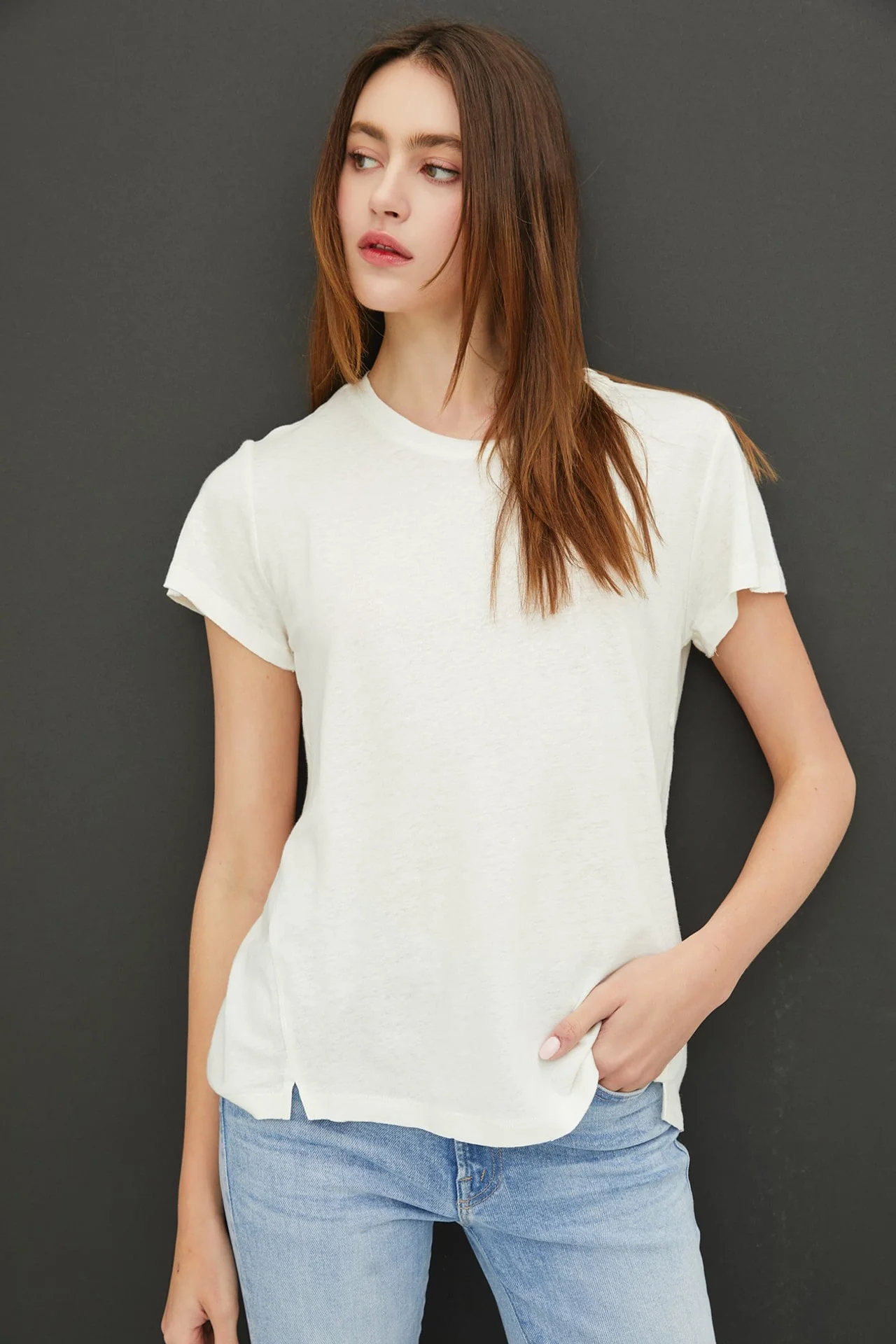 Classic Round Neck Split Hem Tee - XAYUYUE