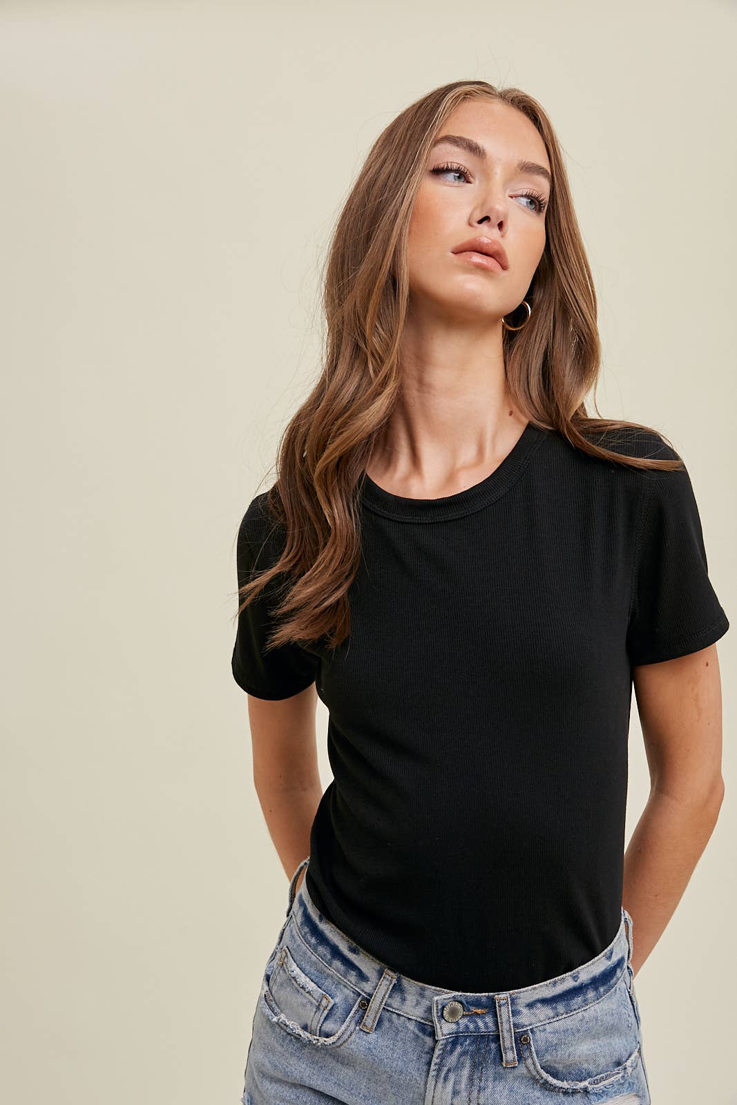 RIBBED KNIT BASIC T-SHIRT: BLACK - XAYUYUE