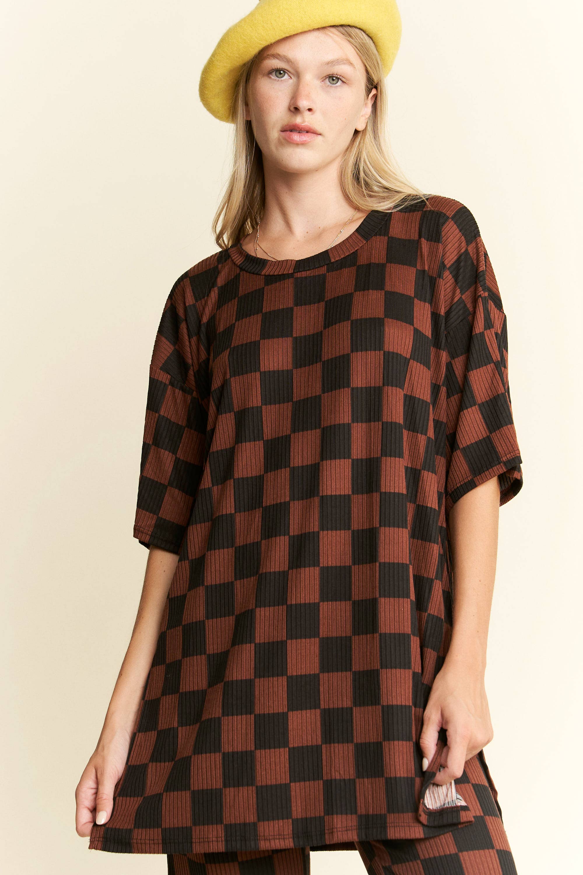 RIBBED CHECKERED PRINT TOP/STRAIGHT LEG PANTS SET: MOCHA/BLACK - XAYUYUE