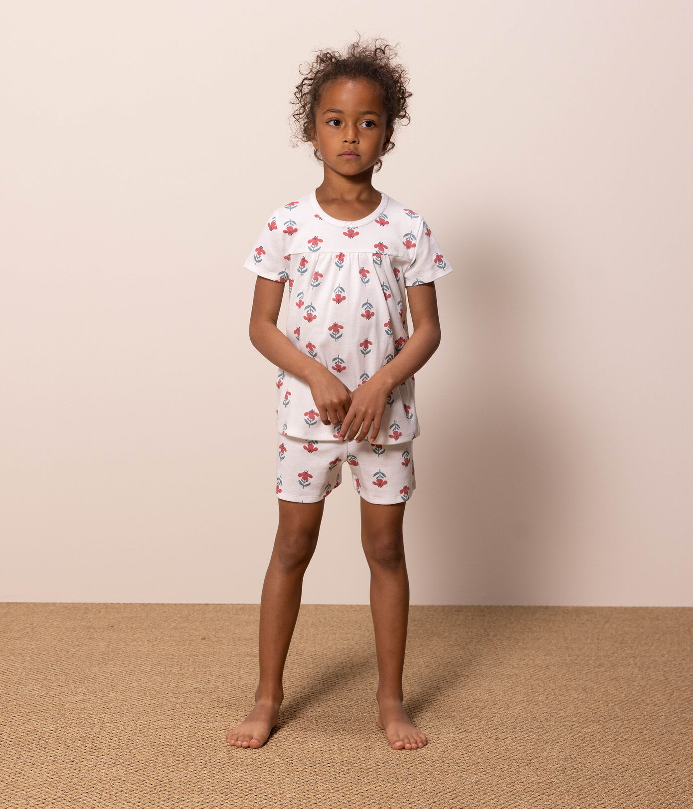 Pyjacourt fleurs avec couronne en coton petite fille