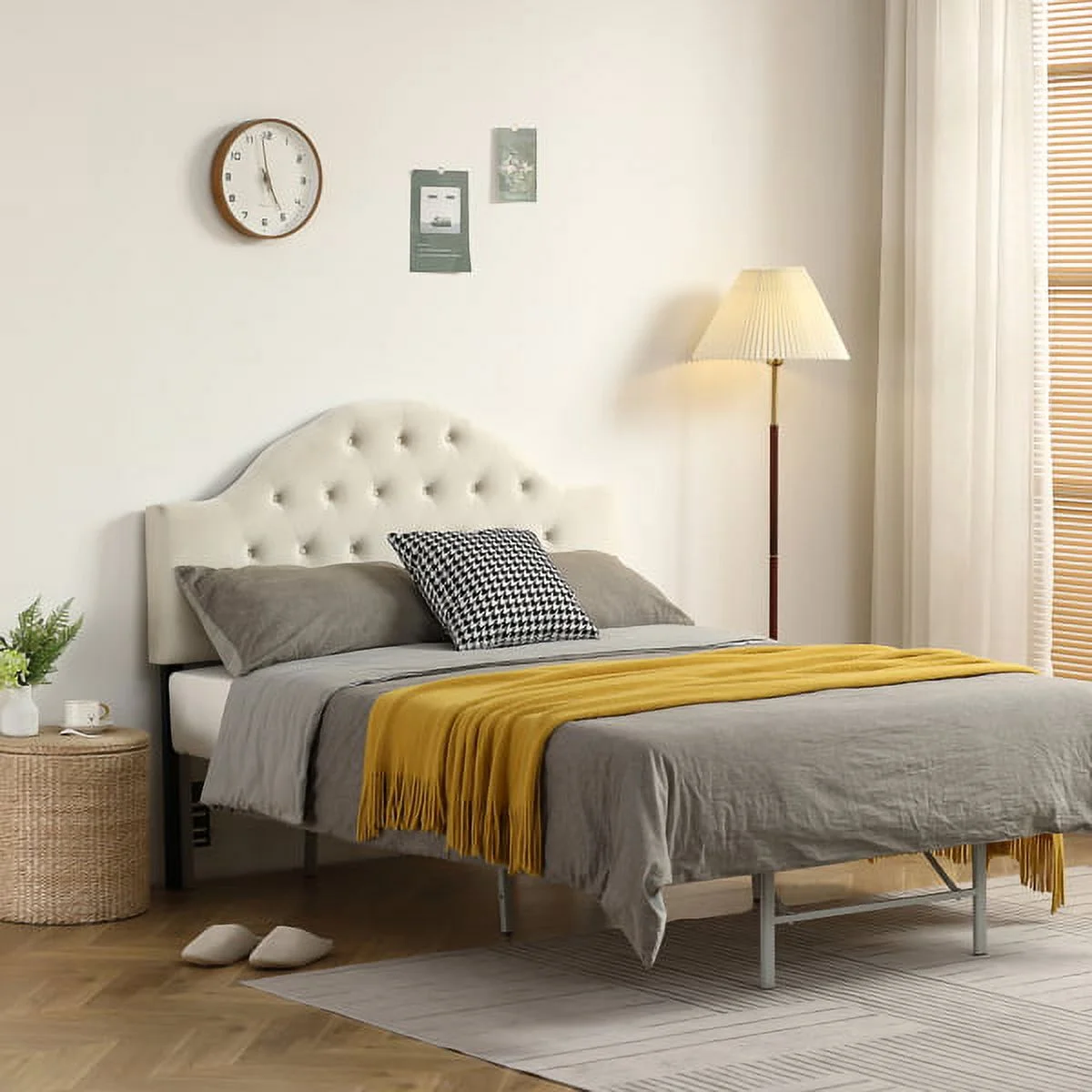 Bornmio European Style Curved Buckle Decoration Iron Frame Soft Bag Headboard White