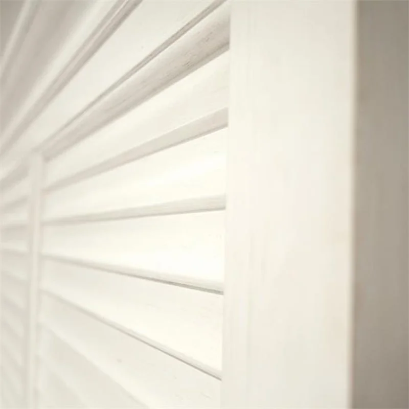 Riverside Furniture Myra King Panel Bed in Paperwhite