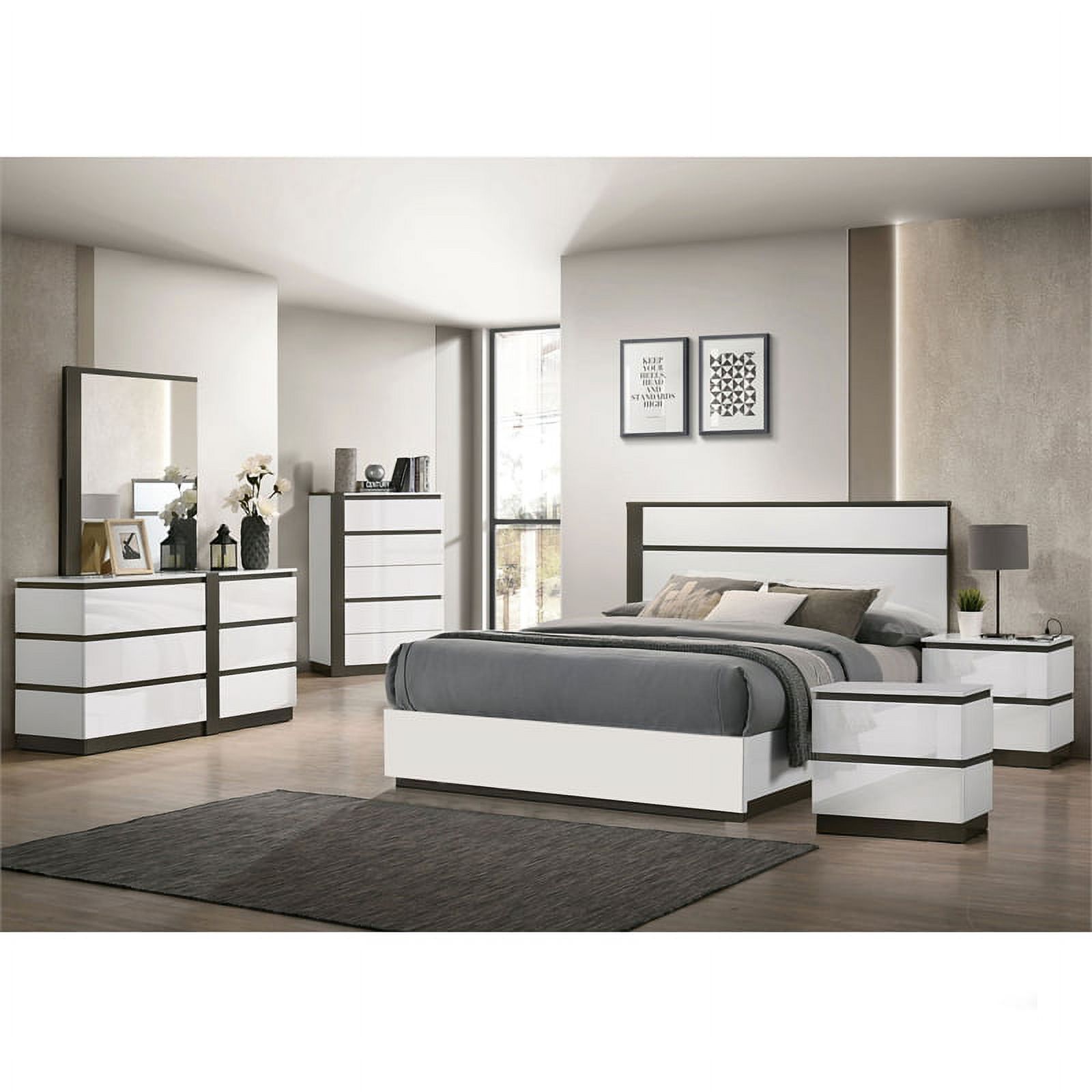 FOA Misti 6pc White Wood Bedroom Set-Cal King+2 Nightstands+Chest+Dresser+Mirror