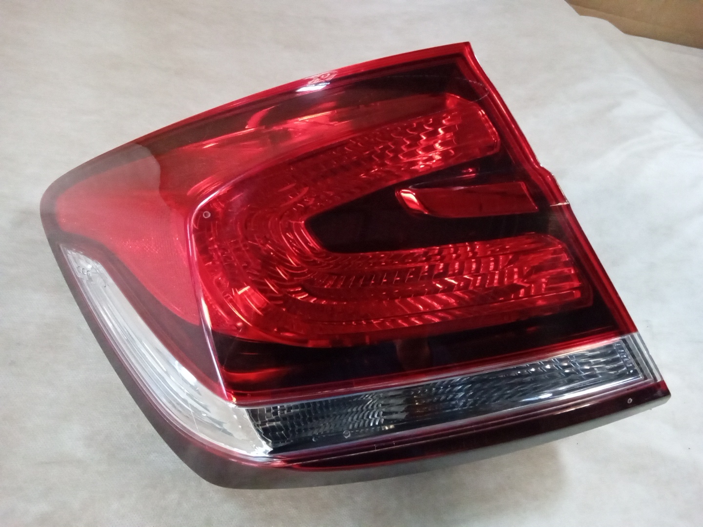 Pre-Owned 2015 Honda Civic Driver Side Tail Light Assembly LH OEM (Good)