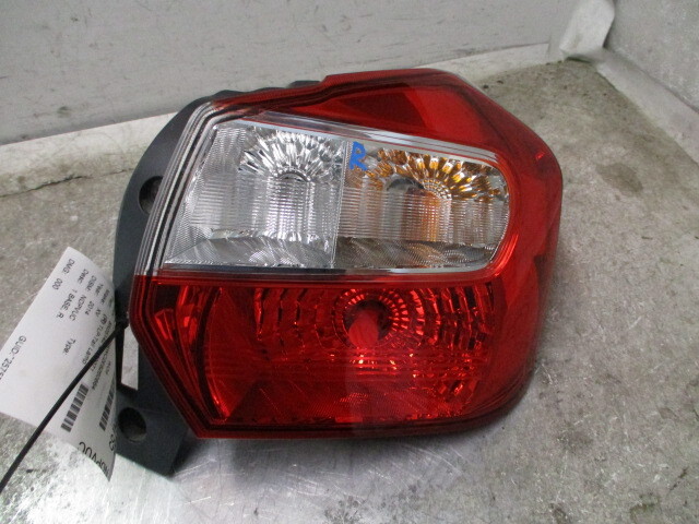 Pre-Owned 2014-2016 Subaru XV Crosstrek Passenger RH Tail Light Lamp OEM (Good)