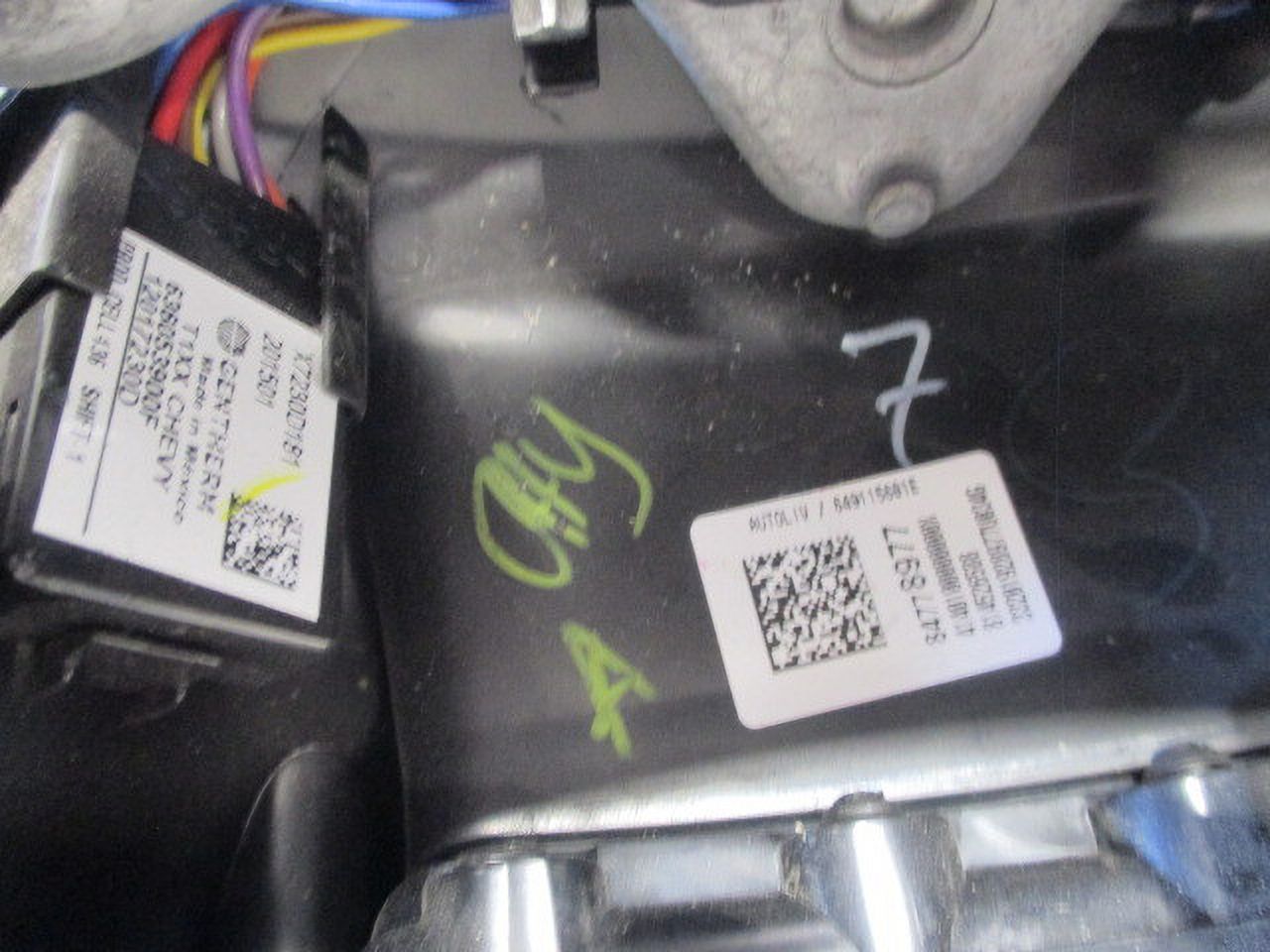 Pre-Owned 2020 Chevrolet Silverado 1500 Steering Wheel w/Controls OEM (Good)