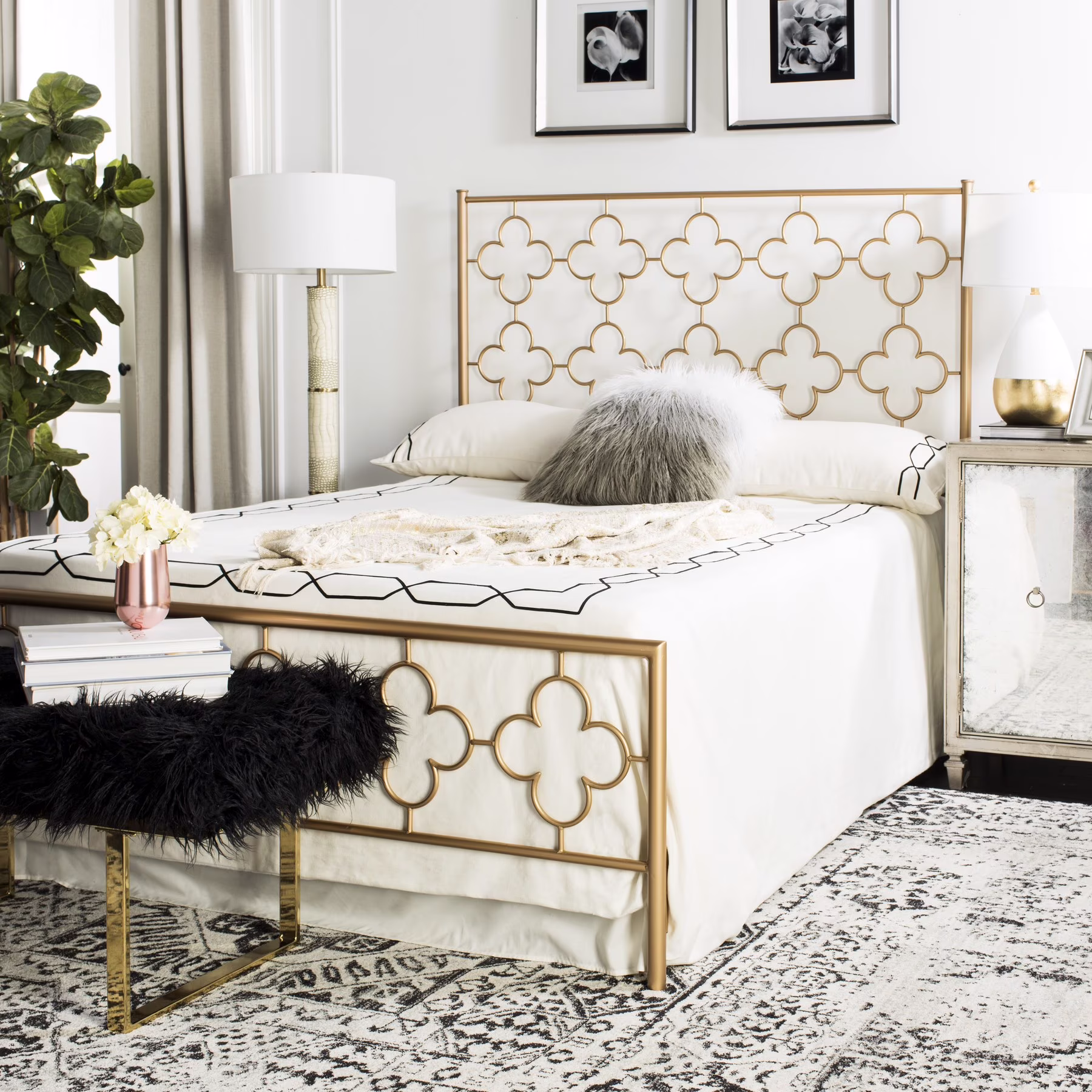 SAFAVIEH Morris Geometric Glam Lattice Metal Headboard, Queen, Antique Gold