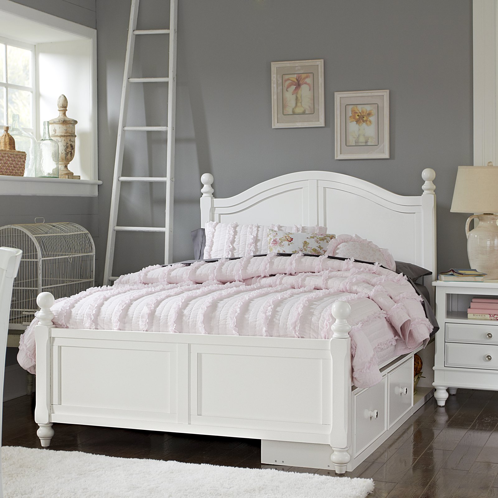 NE Kids Lake House Payton Twin Arch Bed in White