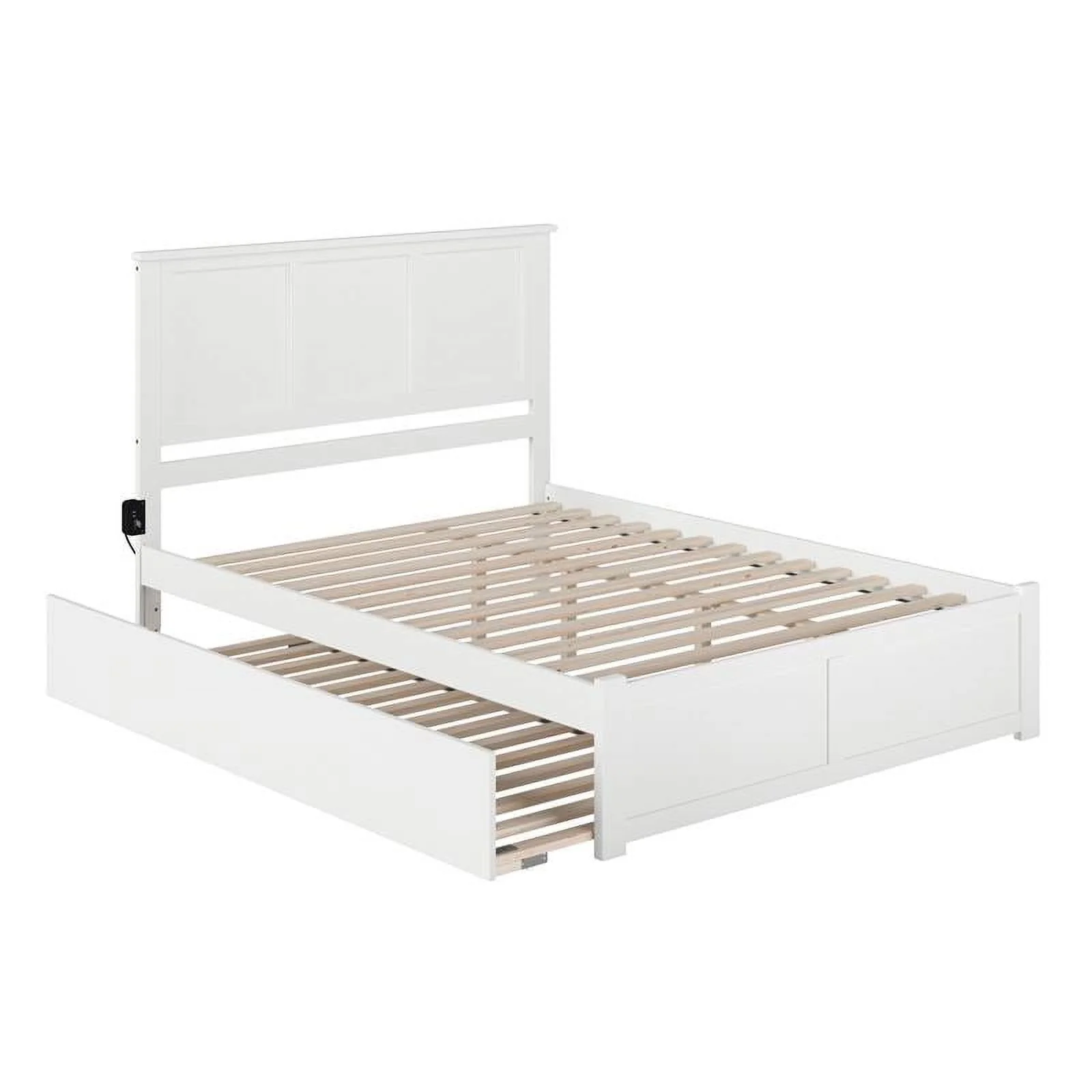 Pemberly Row Traditional Wood Queen Bed with Footboard/Trundle in White