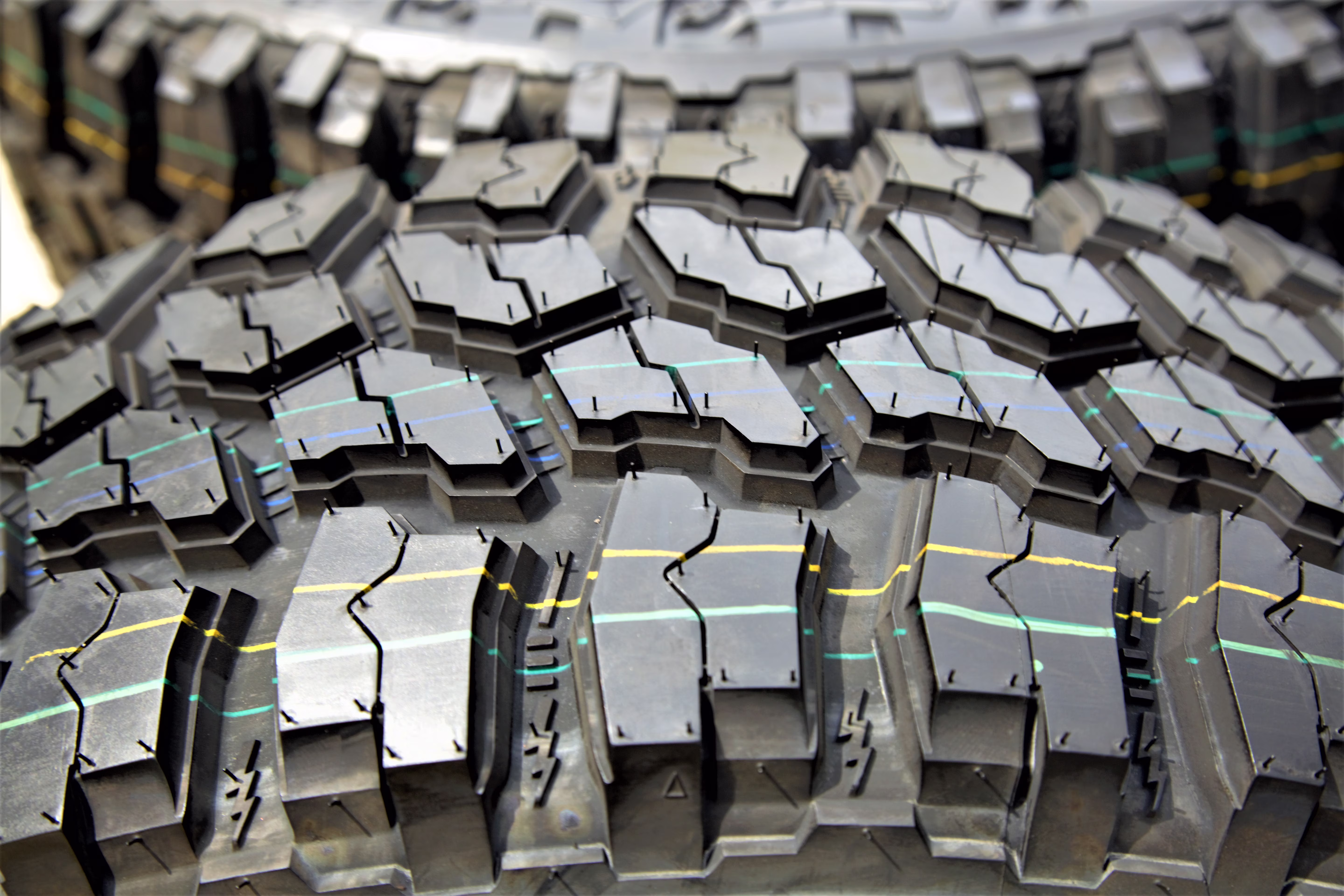 Thunderer Trac Grip M/T LT 37X12.50R20 Load F 12 Ply MT Mud Tire