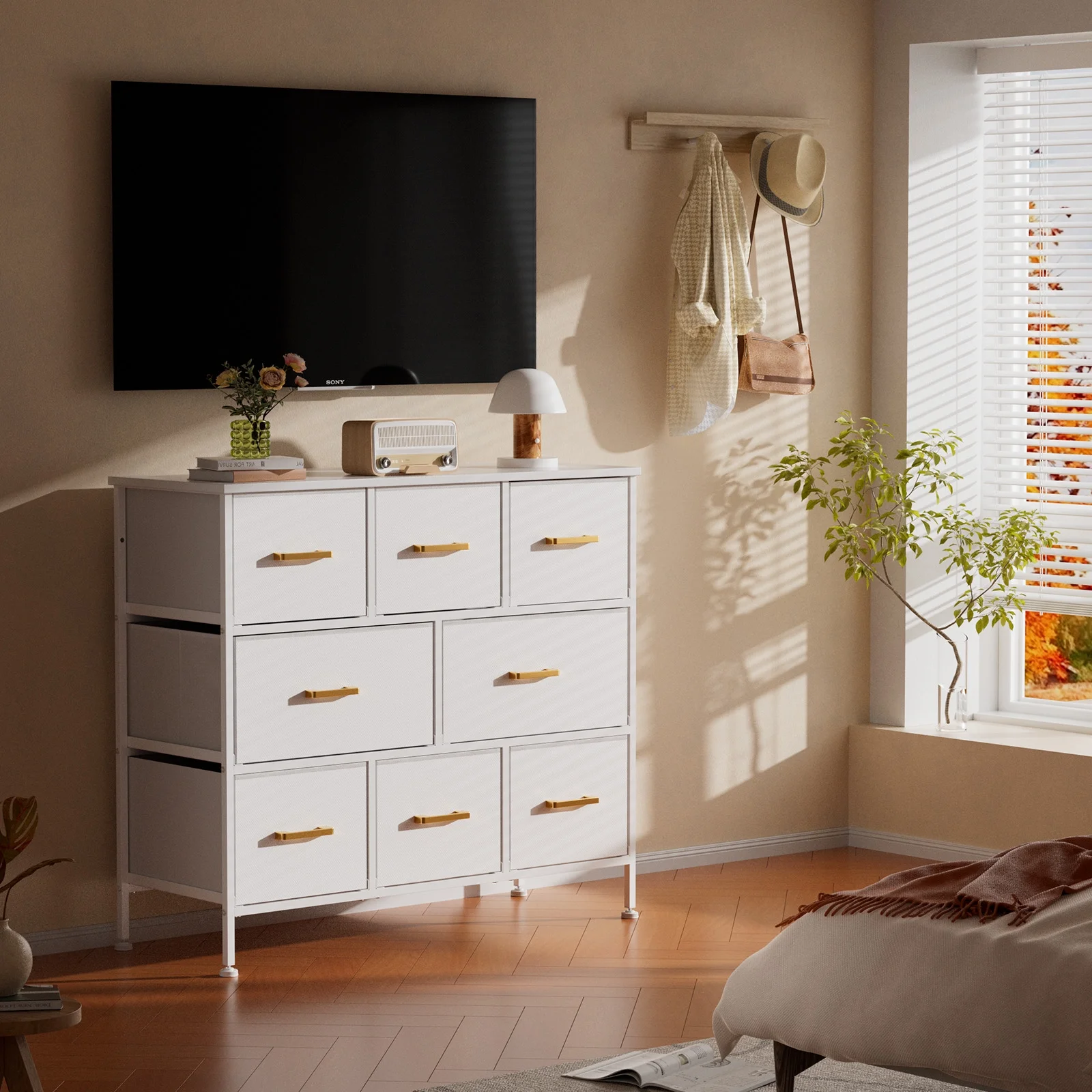 YILQQPER 8 Drawer Fabric Dresser Accent White Dresser Chest Storage Organizer for Bedroom with WoodBoard and Artificial Leather for Living Room, Hallway, Entryway, Closet, Nursery, Kids Bedroom