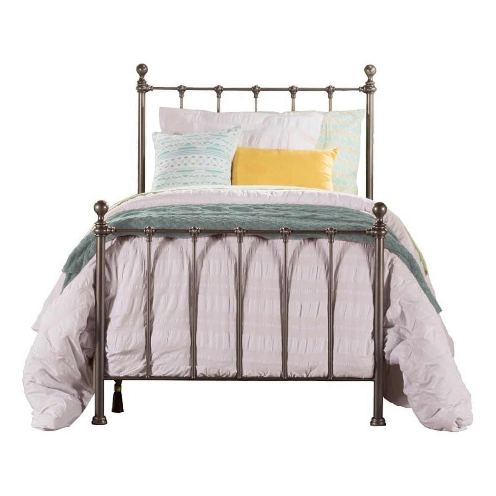 Hawthorne Collections Traditional Metal Twin Panel Bed in Black Steel