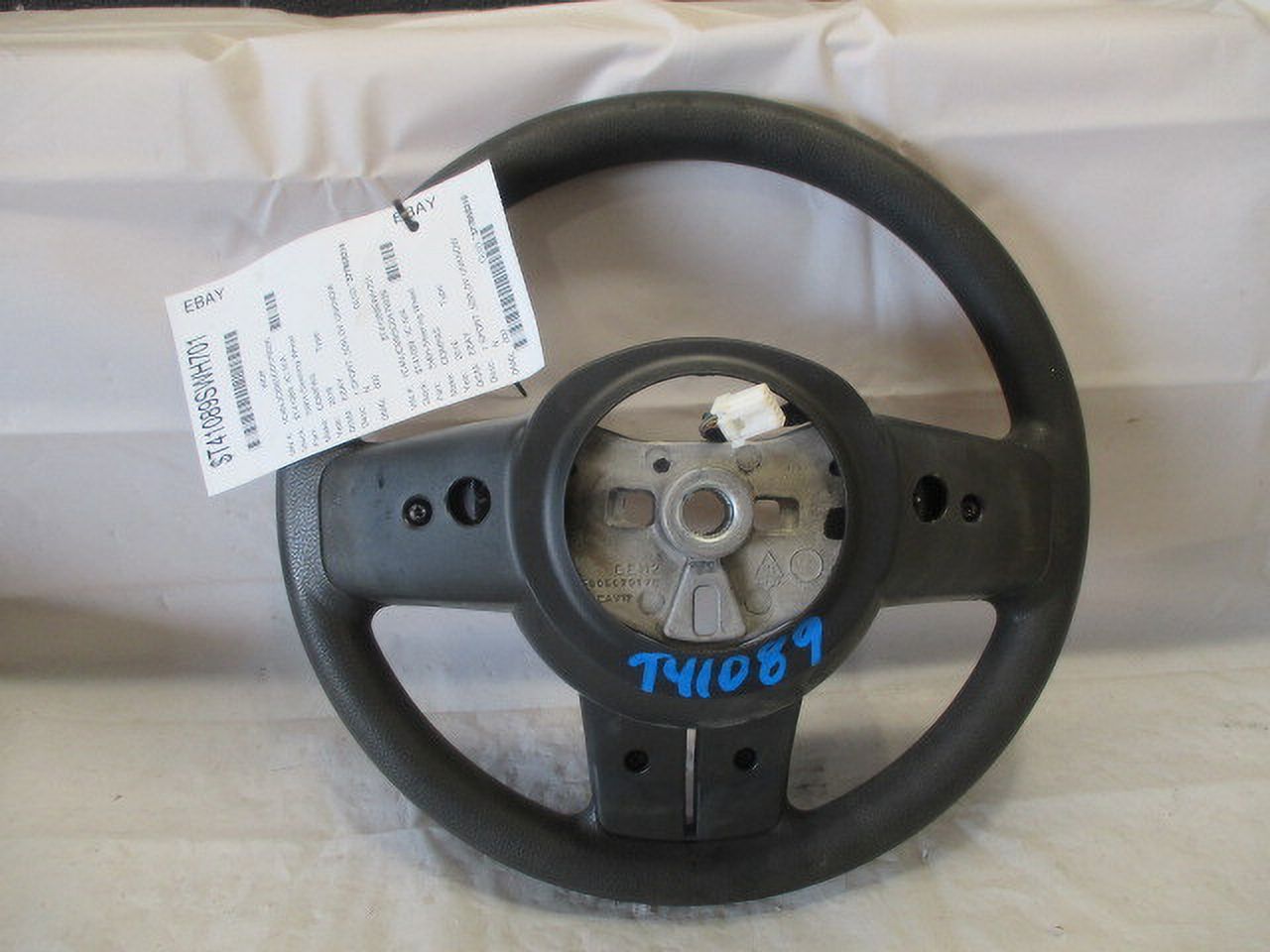 Pre-Owned 2016 Jeep Compass Steering Wheel w/Controls OEM (Good)