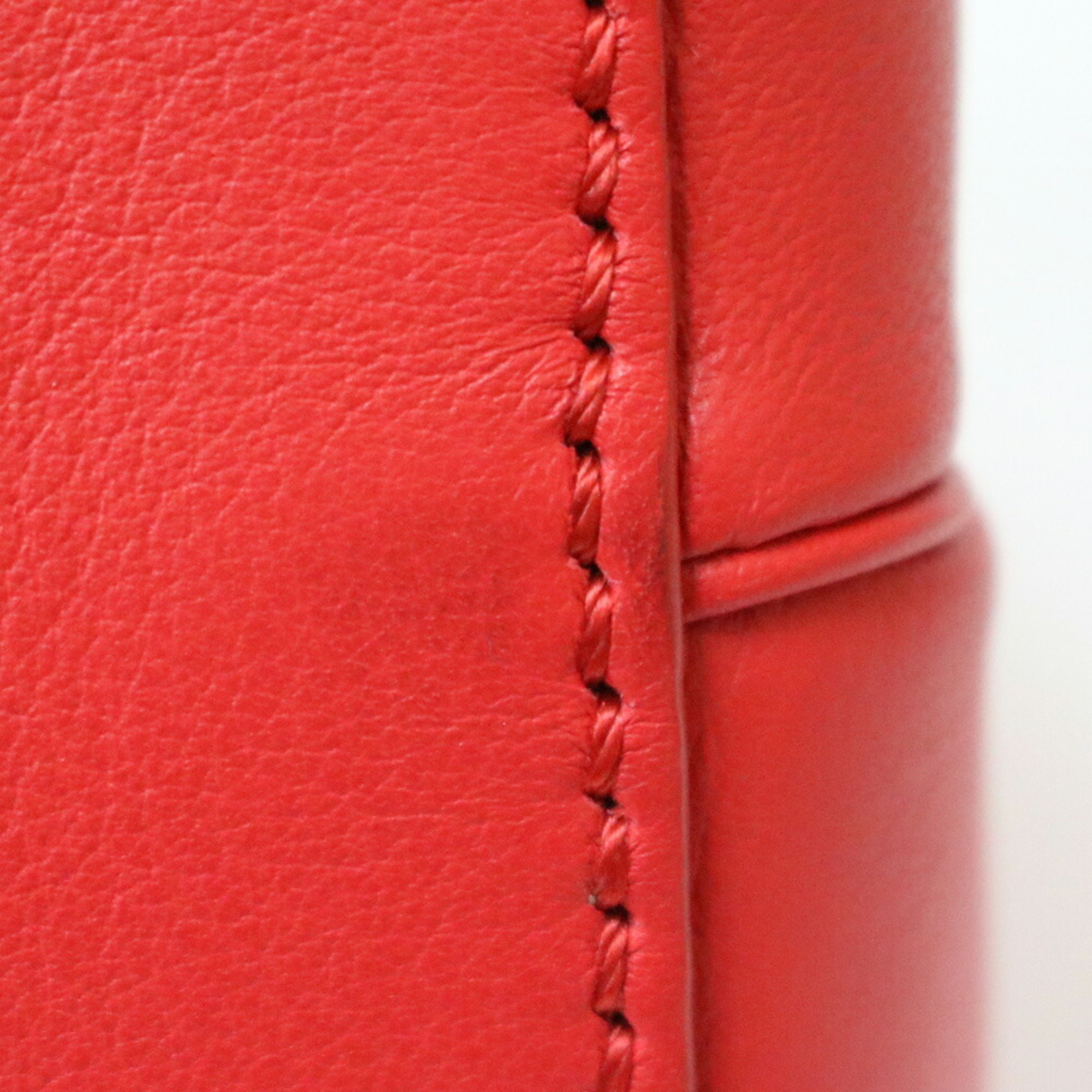 Pre-Owned FENDI Shoulder Bag Toujour Red Women's Leather (Good)