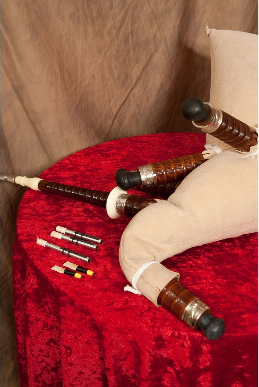 Full Size Bagpipe Engraved Nickel Plated w/ Tartan Cover