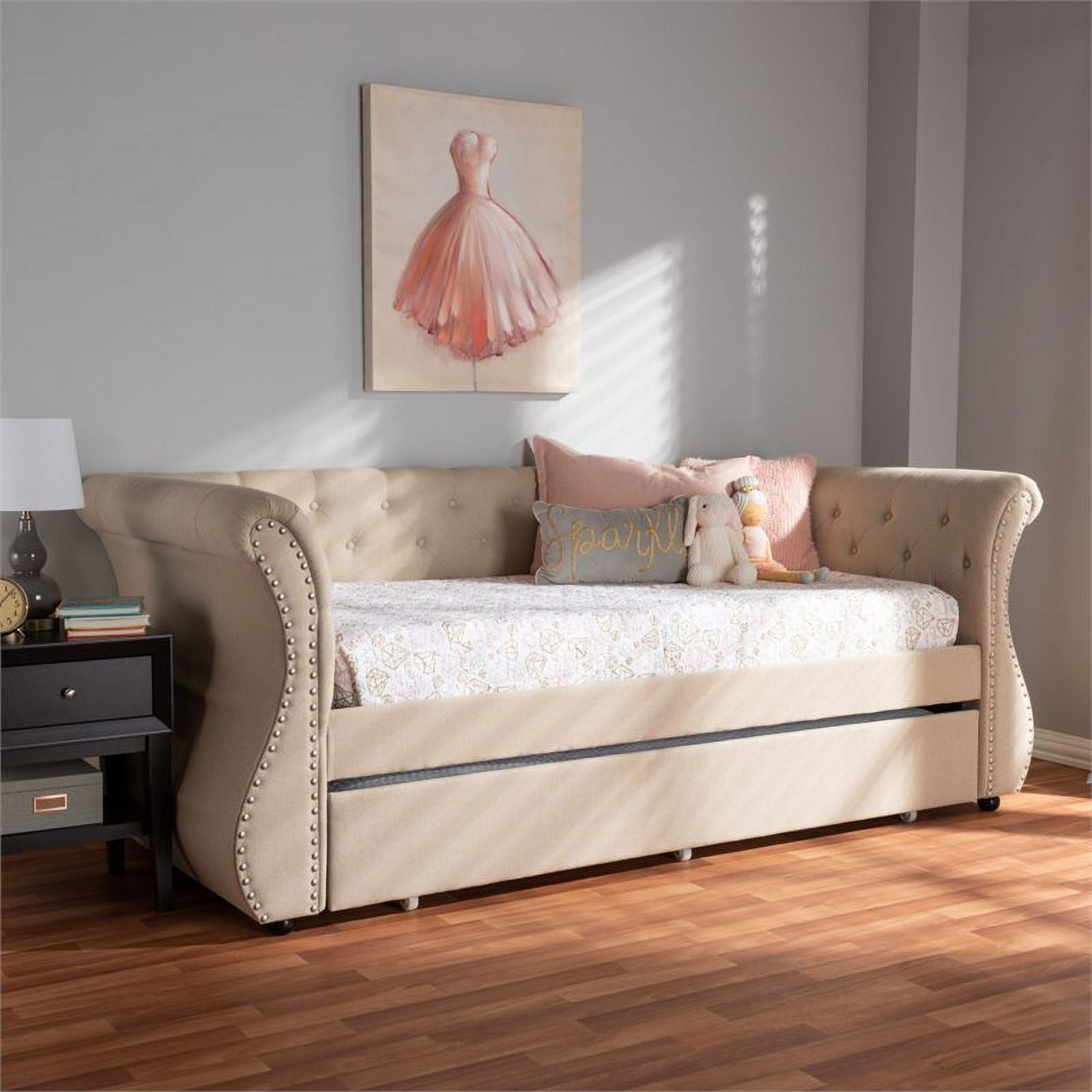 Bowery Hill Classic Tufted Daybed with Trundle in Beige