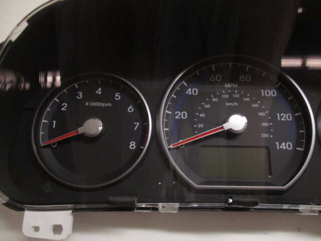 Pre-Owned Hyundai Santa Fe 2.4L Speedometer Speedo Cluster MPH 131K OEM LKQ (Good)