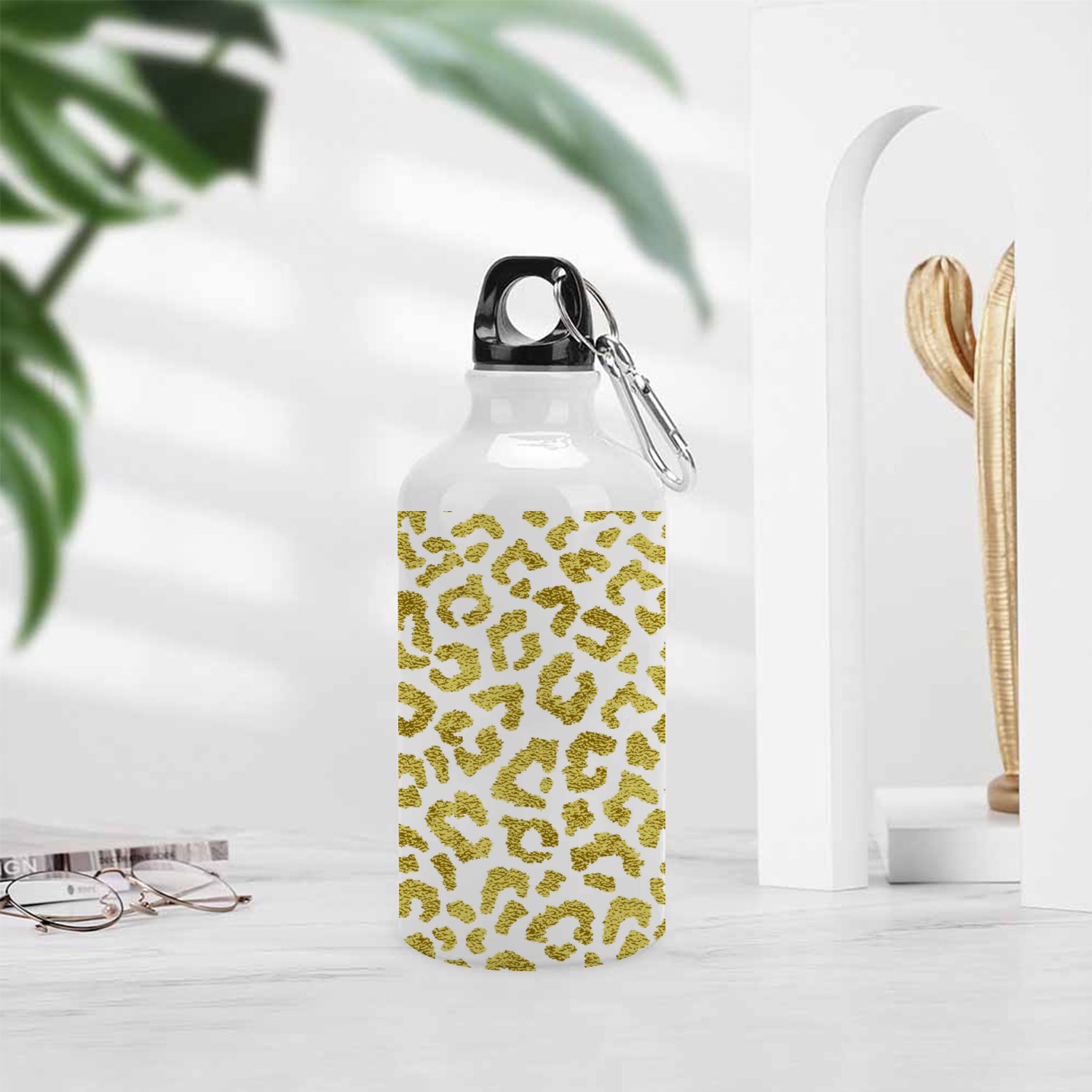 GZHJMY Sports Water Bottles, Gold Leopard Large Capacity Aluminium Portable Leakproof Lightweight Drink Bottles for Fitness and Outdoor Enthusiasts