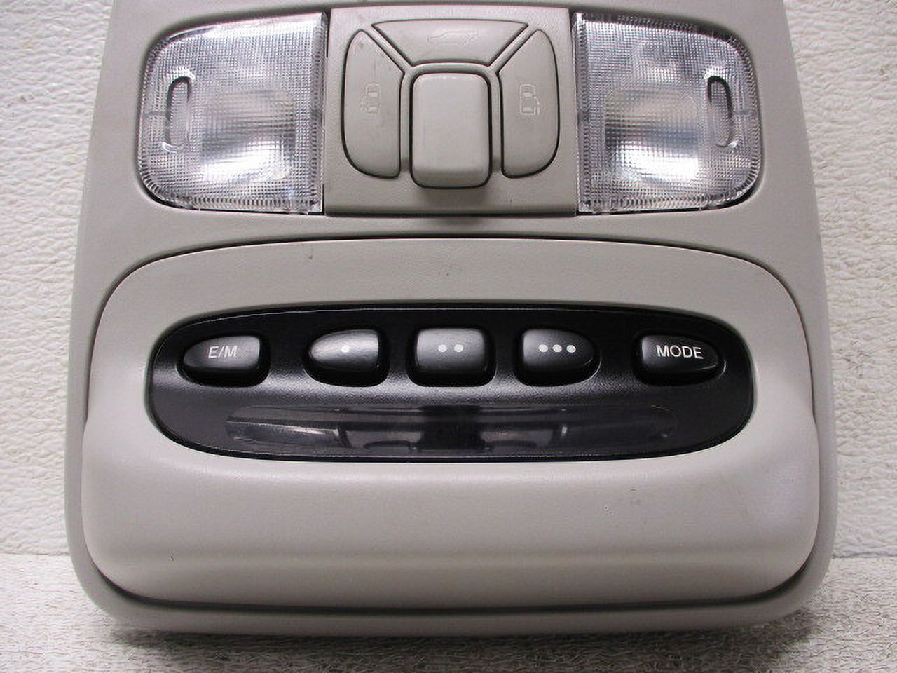 Pre-Owned 2004-2005 Toyota Sienna Interior Roof Mounted Console OEM LKQ (Good)