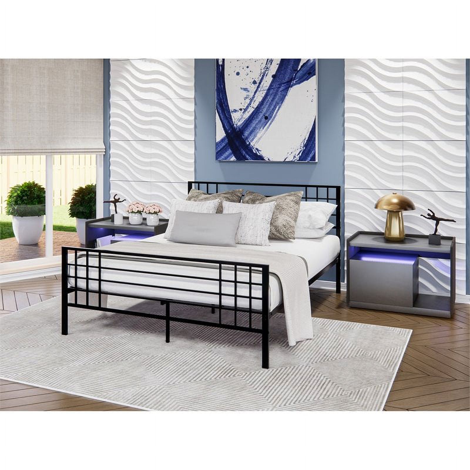 Bowery Hill Traditional Metal Full Bed Frame in Black