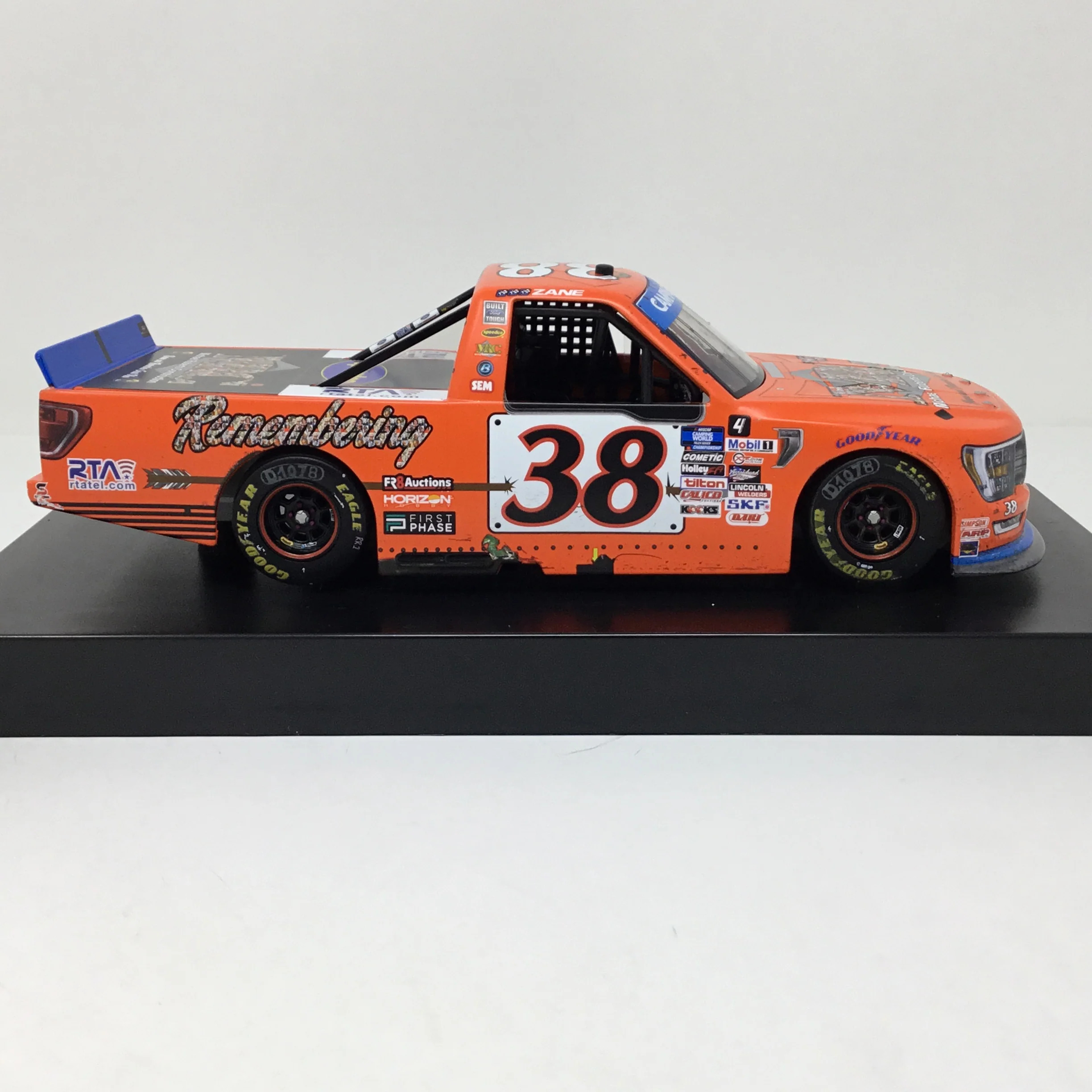 Zane Smith 2022 Michael Roberts Construction Phoenix Race Win 1:24 Diecast