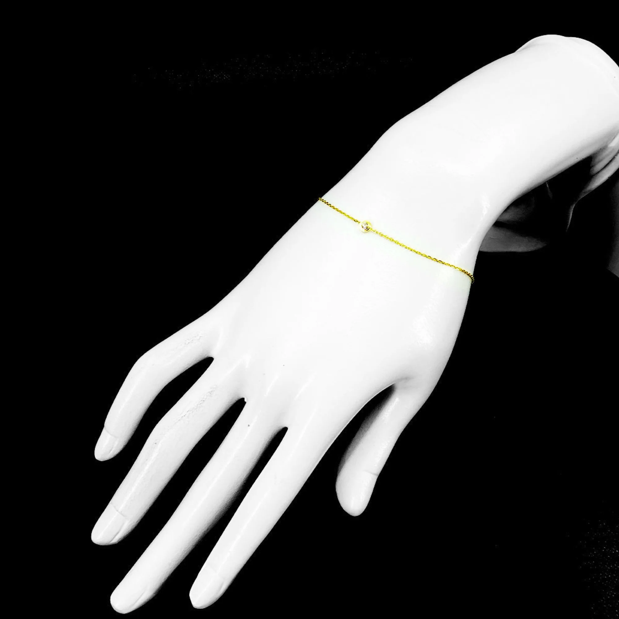 Pre-Owned Cartier Damour Bracelet XS 18cm Diamond K18 YG 750 Diamant Leger d Amour (Good)