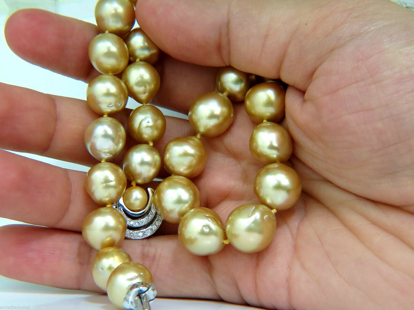 18KT 13M NATURAL SOUTH SEA YELLOW PEARLS NECKLACE .50CT DIAMOND CLASP