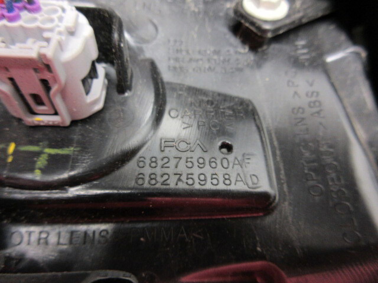 Pre-Owned 2019-2022 Jeep Cherokee RH Passenger Led Tail Lamp Tail Light OEM LKQ (Good)