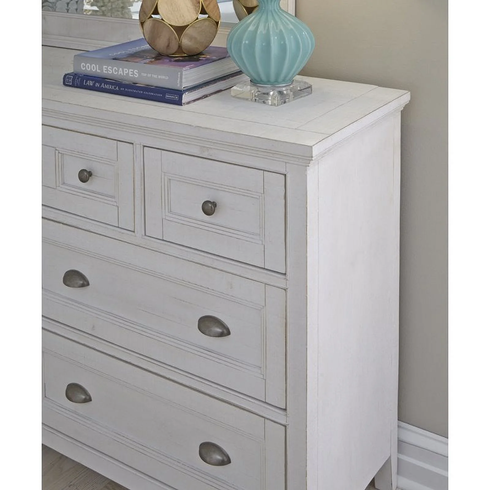 Beaumont Lane Traditional Soft White 7 Drawer Dresser