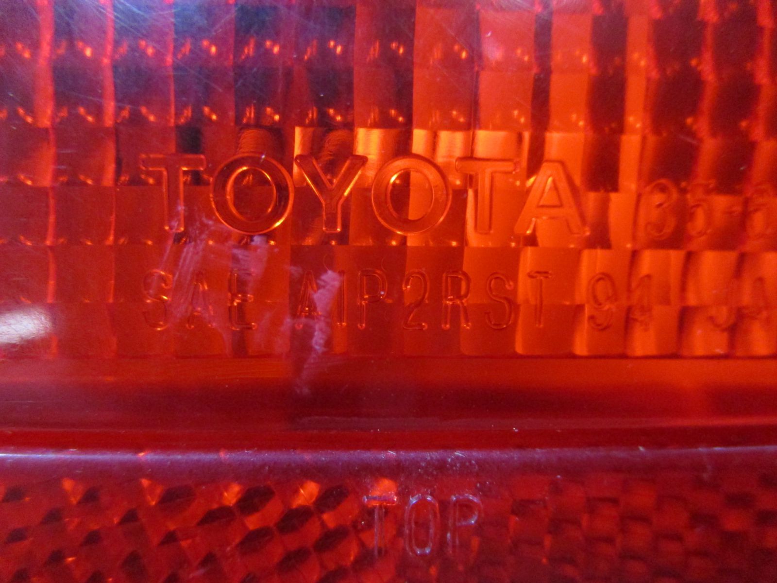 Pre-Owned 96 97 98 99 00 1996-2000 Toyota 4Runner LH Driver Tail Light Lamp OEM (Good)