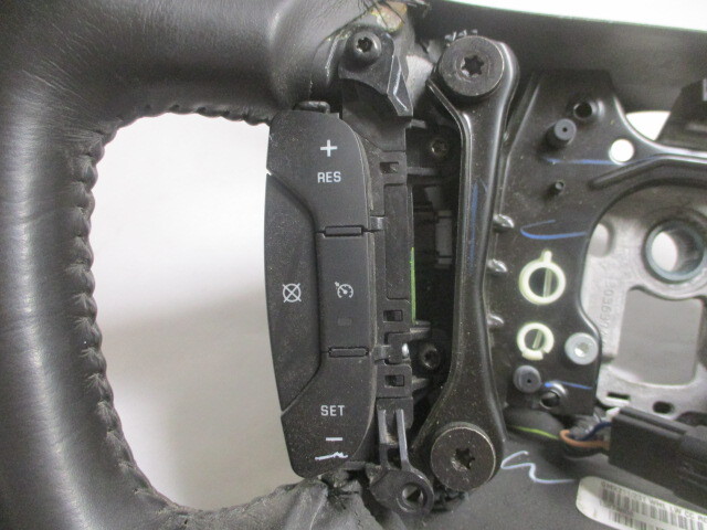 Pre-Owned 06-08 Chevrolet Impala Leather Steering Wheel w/Cruise Control OEM LKQ (Good)