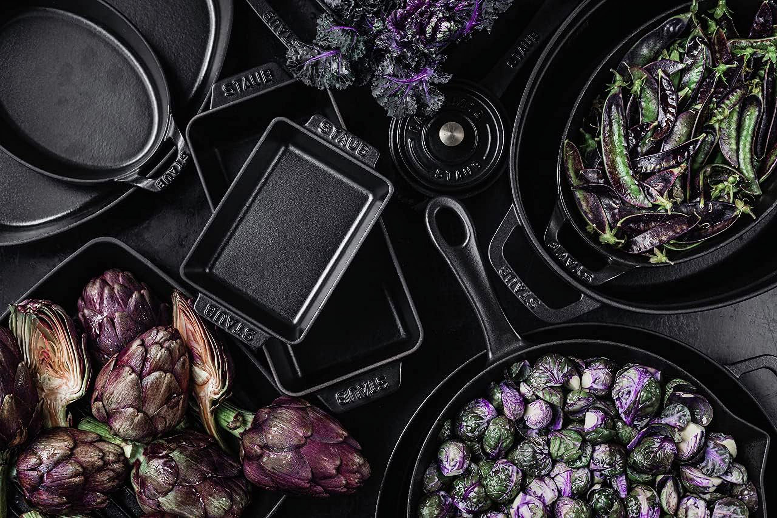 Cast Iron 14.5-Inch X 11.2-Inch Oval Baking Dish - Matte Black, Made In France