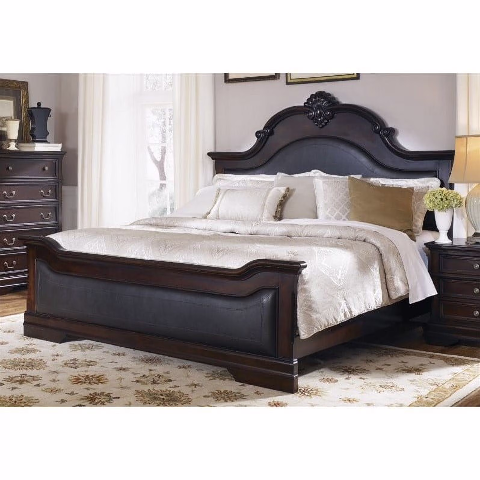 Coaster Cambridge Queen Upholstered Bed in Cappuccino